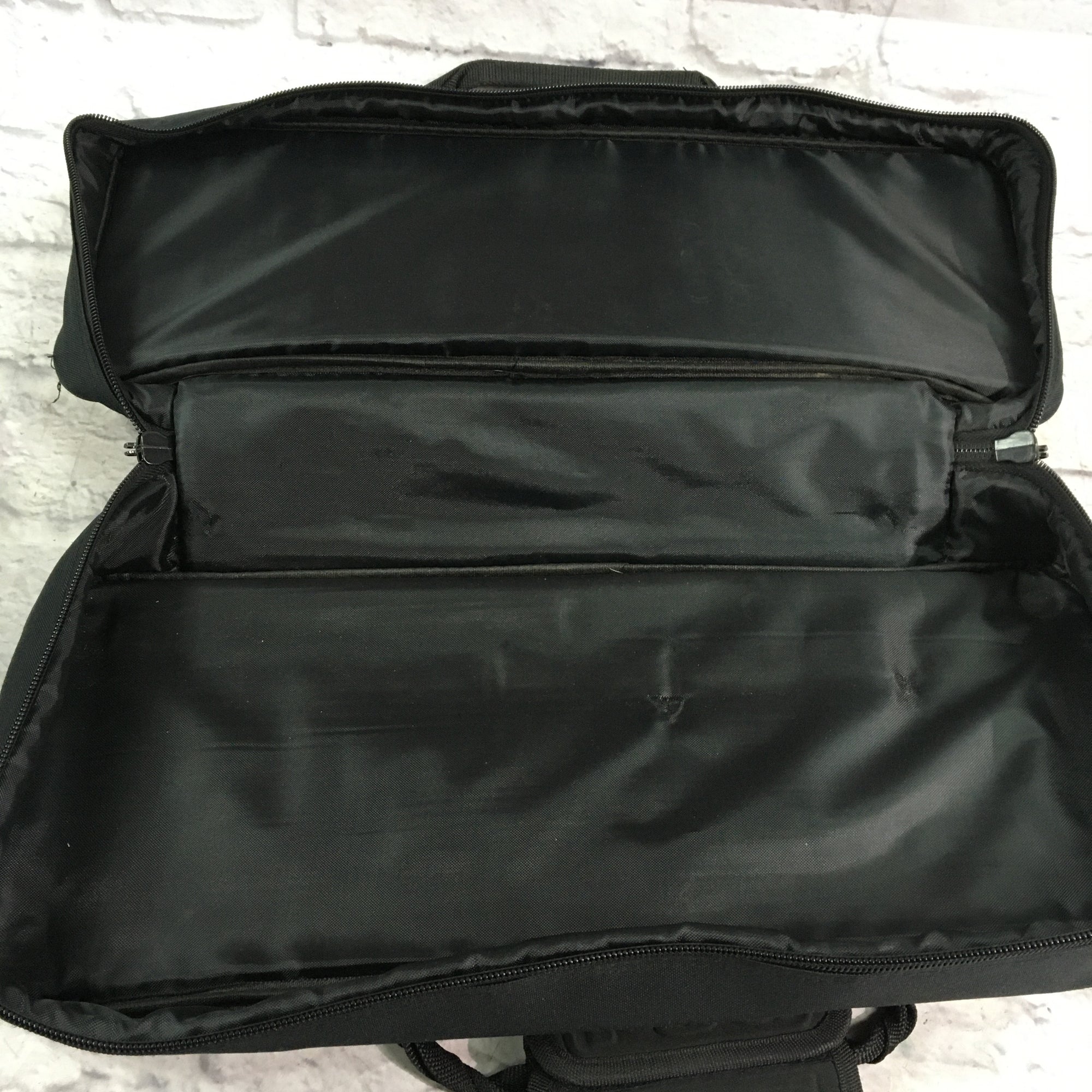 Unknown Pedal board with Pedaltrain Soft Bag