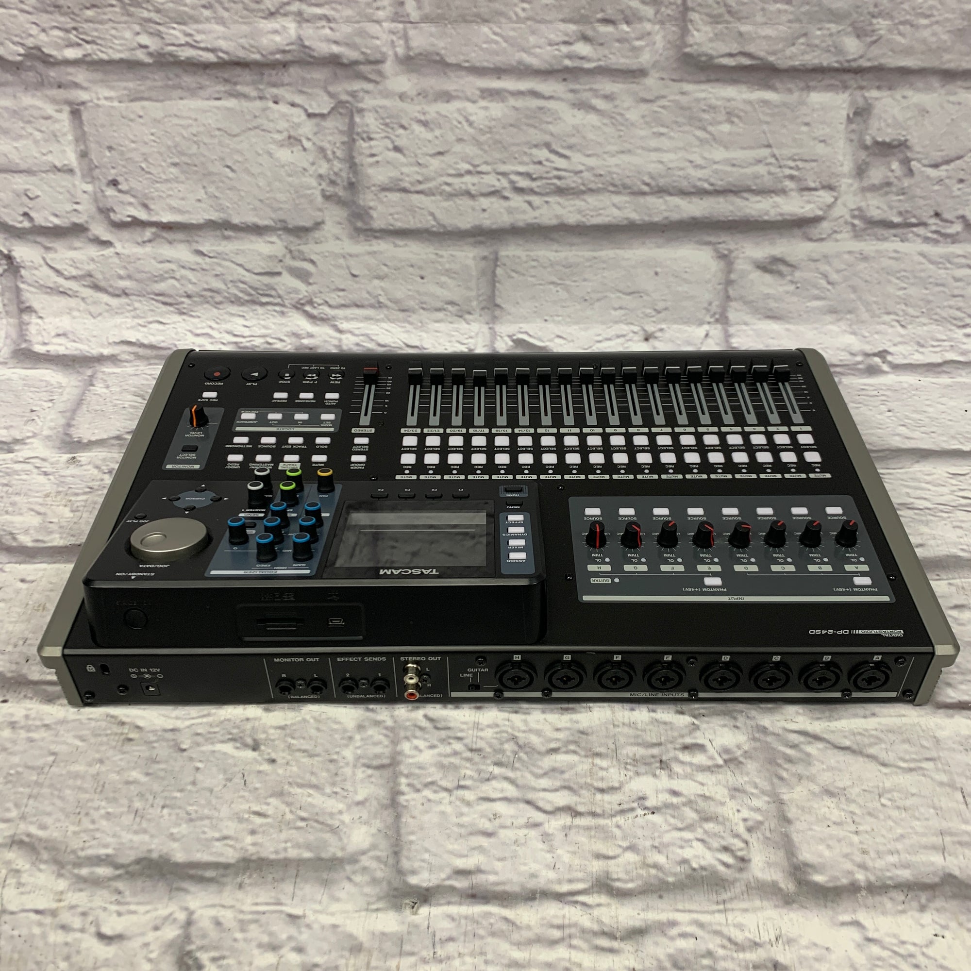 Tascam DP-24SD Digital Portastudio