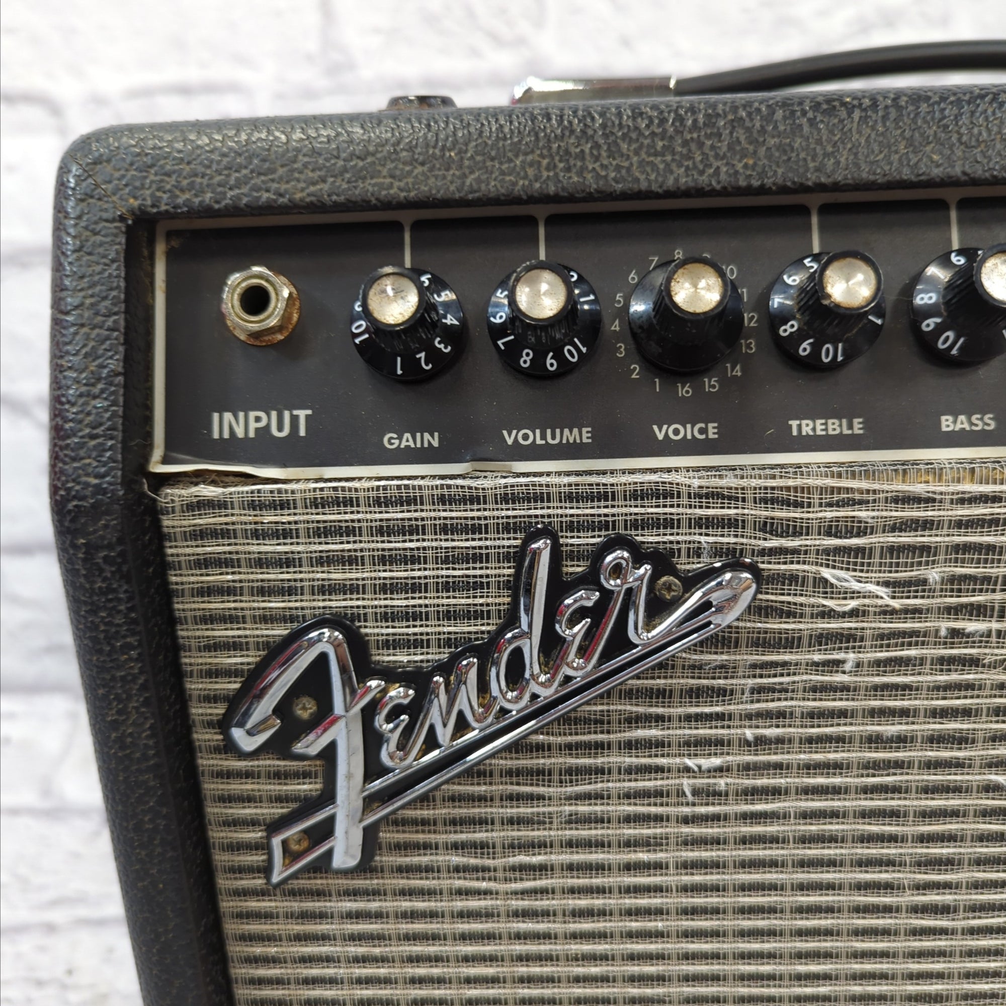 Fender Vibro Champ XD 5 Watt Tube Modeling Combo Amp