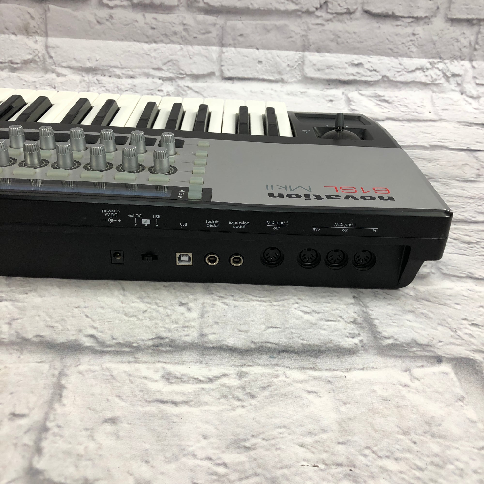 Novation SL MkII 61鍵 MIDIコントローラー Novation 61 SL MkII 61-Key Remote MIDI Controller 61-SLMKII B&H