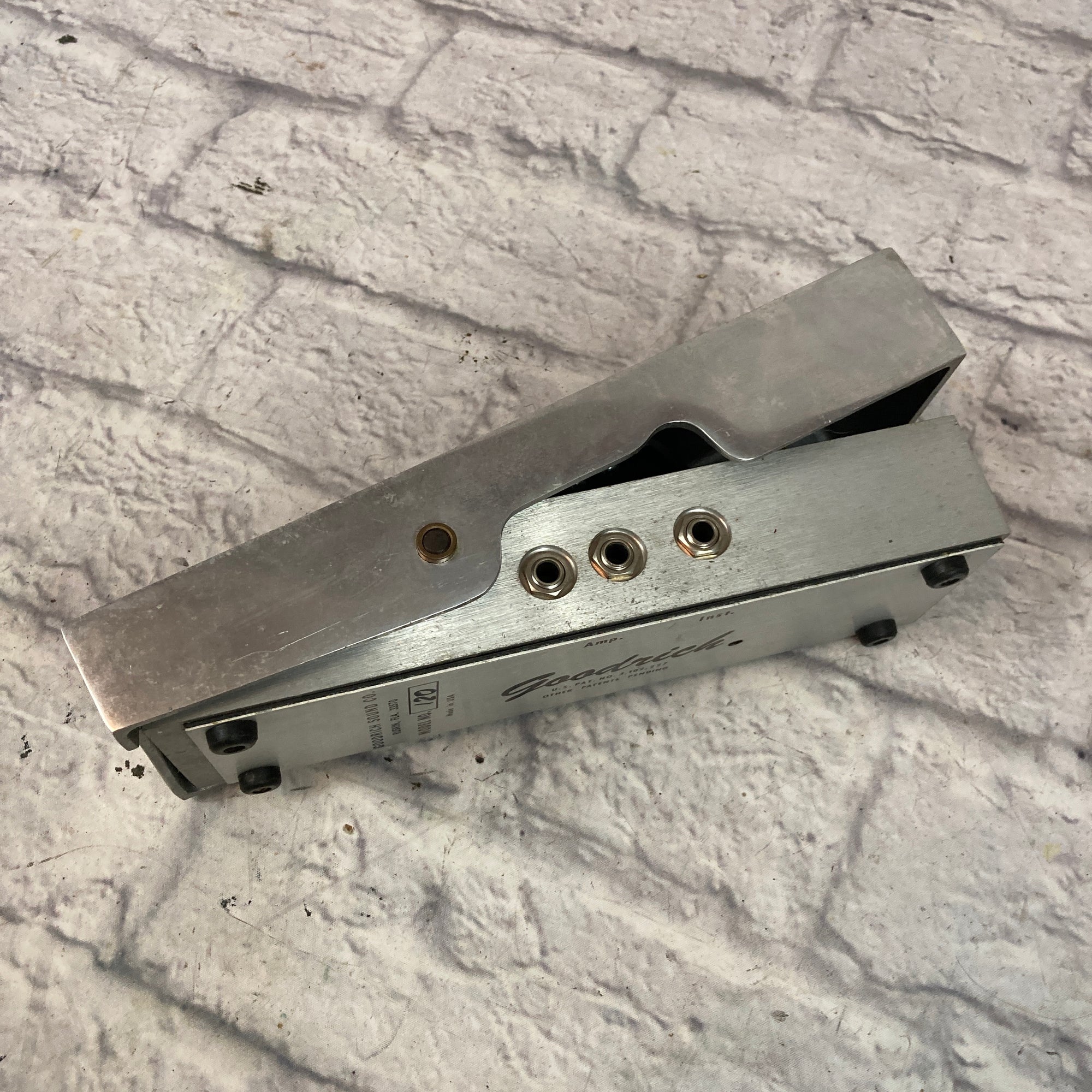 goodrich 120 volume pedal Goodrich Sound Co 120 Passive Volume Pedal
