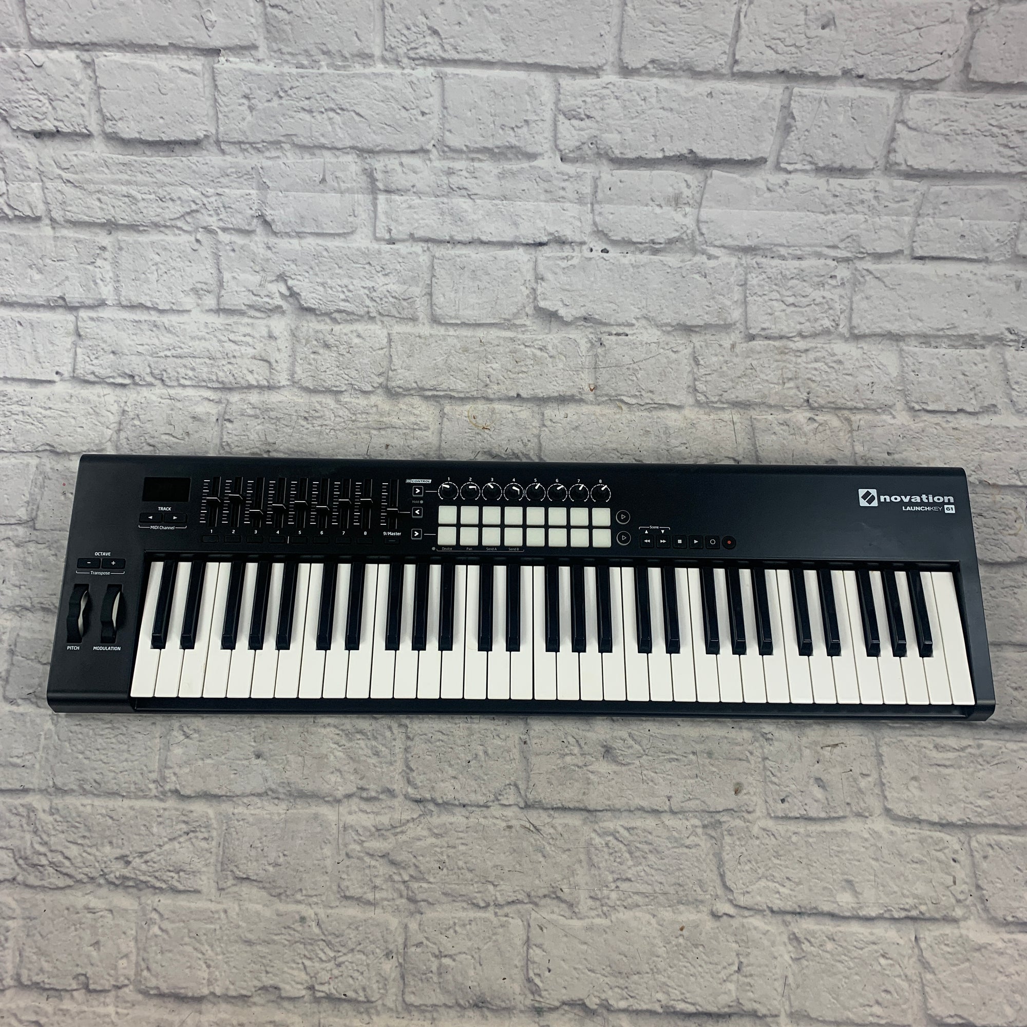 Novation Launch Key 61 MKii