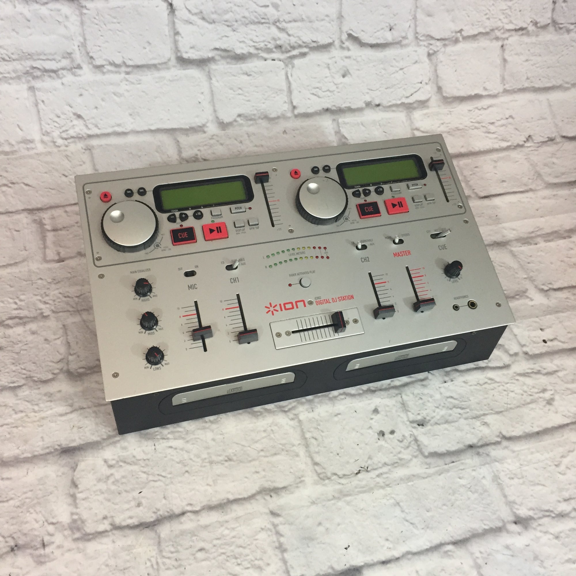 ION ICD02 Digital DJ Station Evolution Music