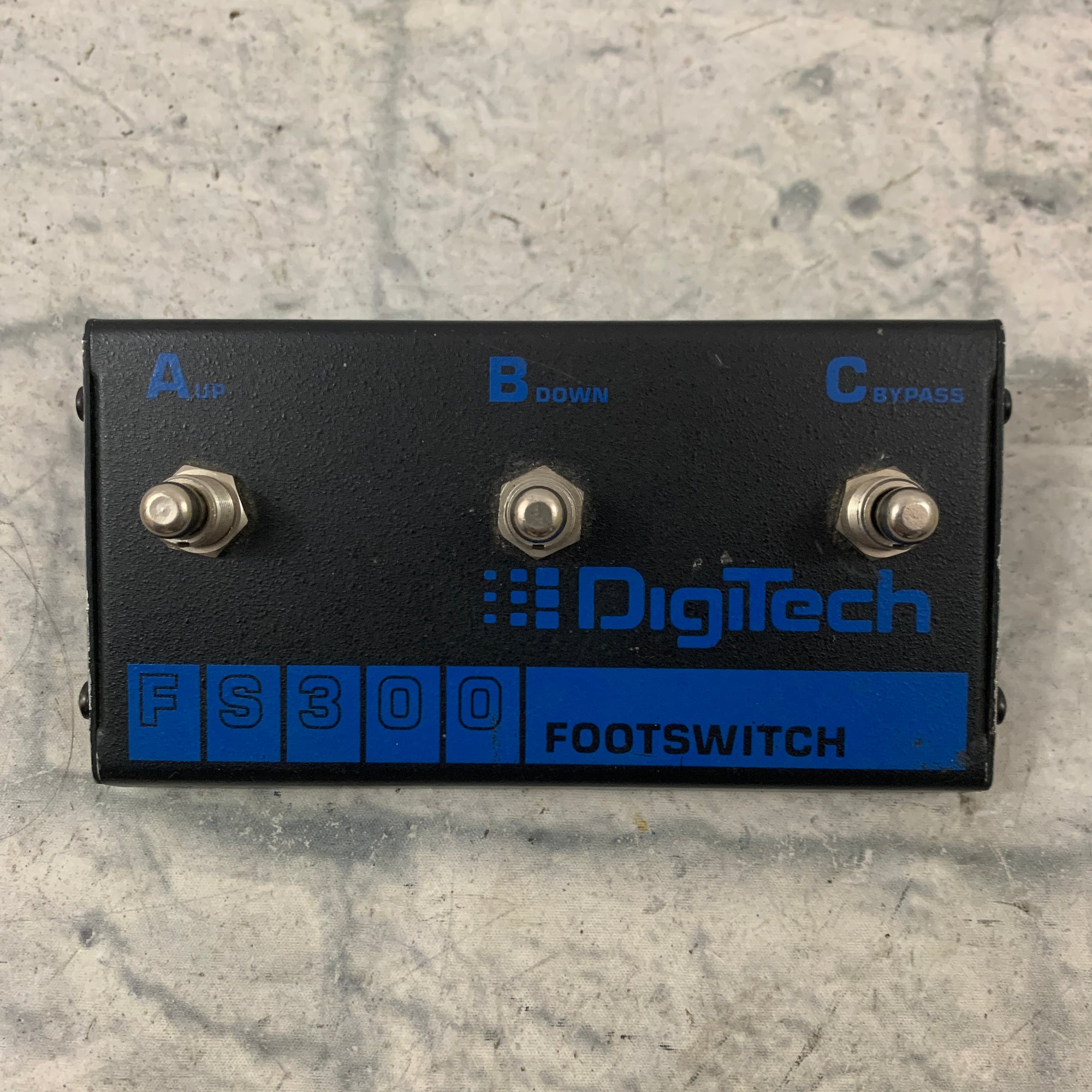 Digitech FS300 3-Button Footswitch
