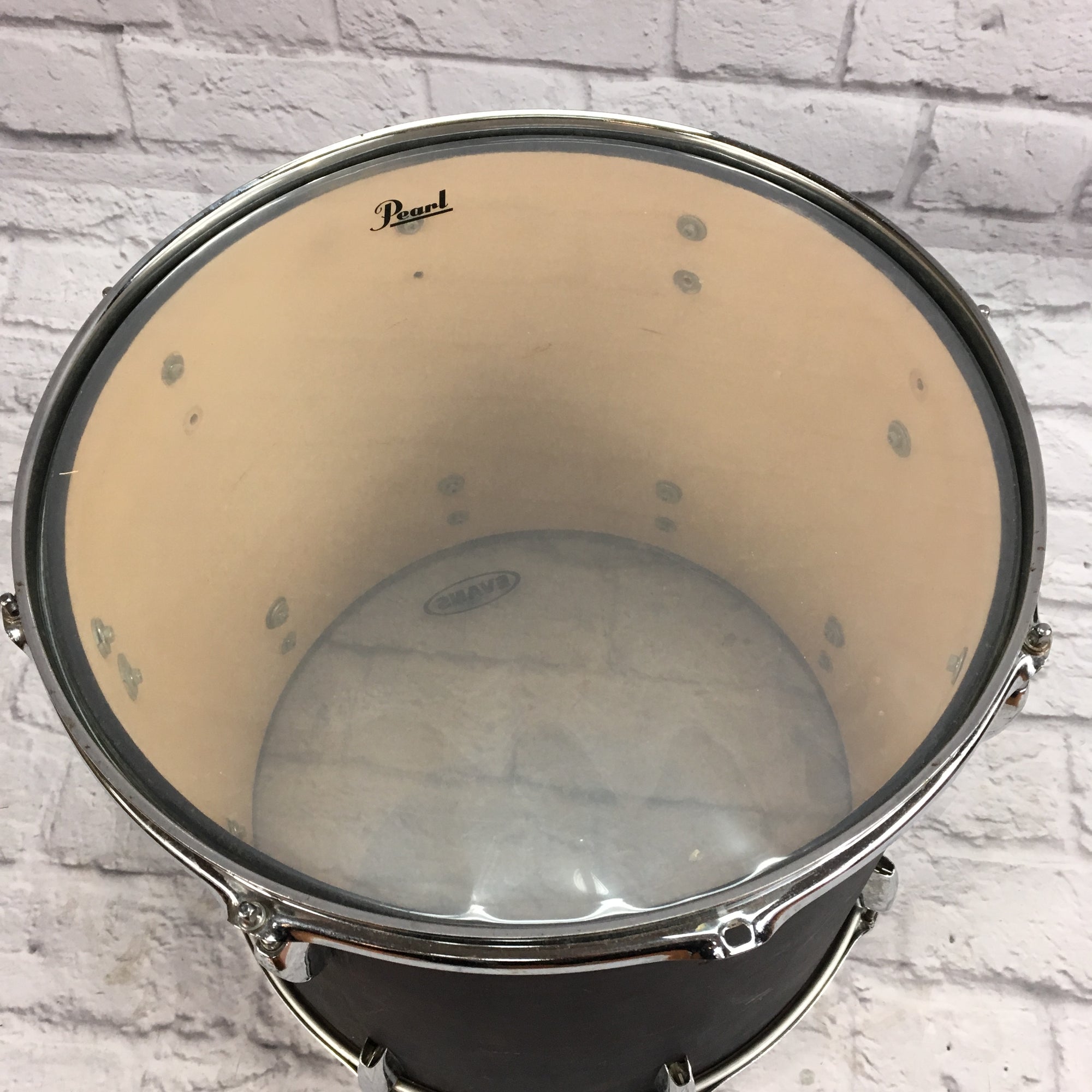 Unknown 16x16in Tom Drum
