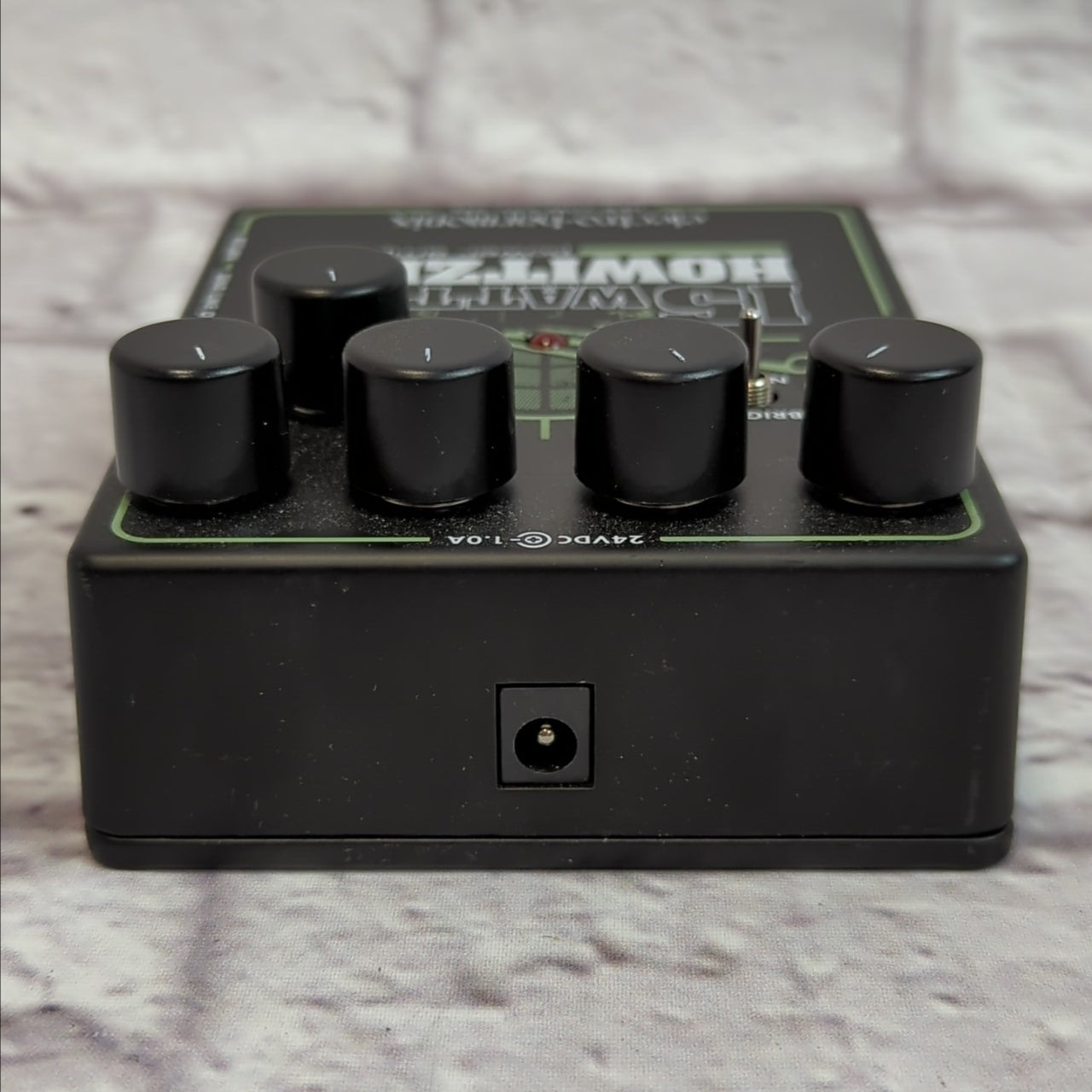 Electro-Harmonix 15-Watt Howitzer Power Amp Preamp Pedal