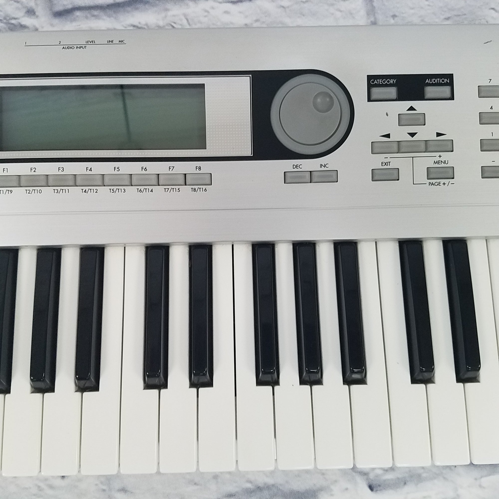 Korg Triton LE 76 Workstation with EXB-SMPL Sampler Package - Evolution  Music