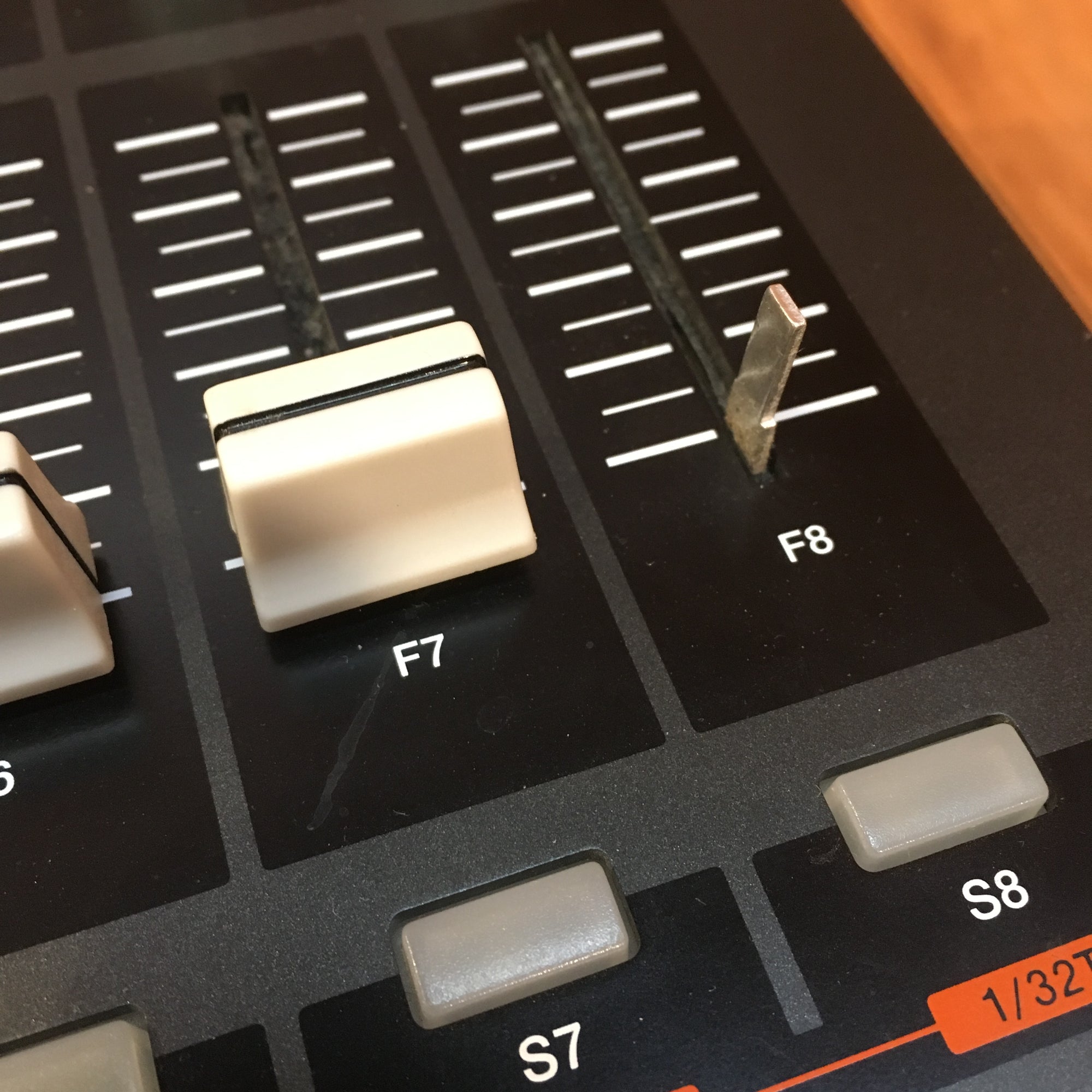 ** Akai MPK49 Performance Controller with MPC Drum Pads