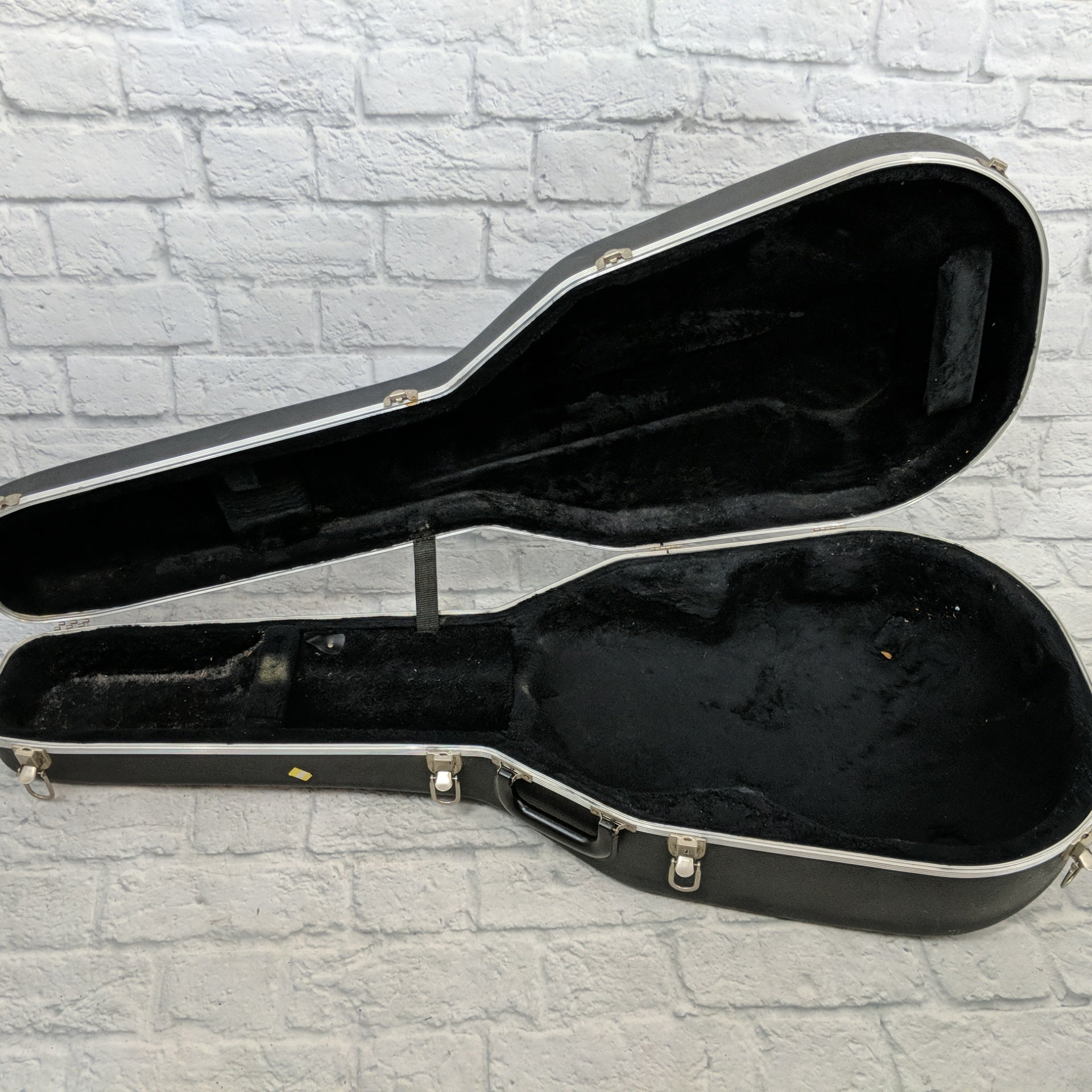 Ovation Hardshell Case