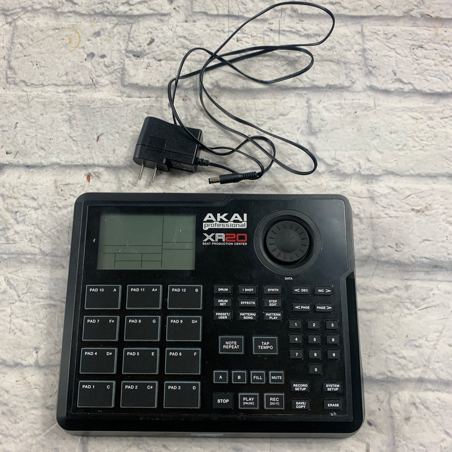 Akai Professional XR20 Beat Production Center