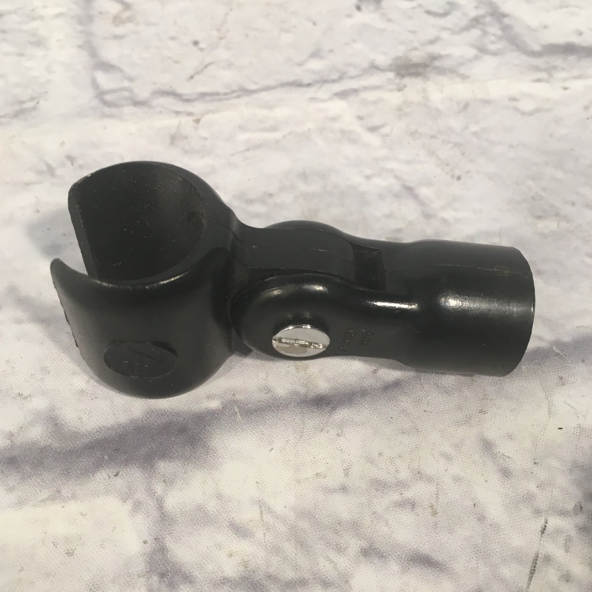 Dynamic Stage Microphone Clip