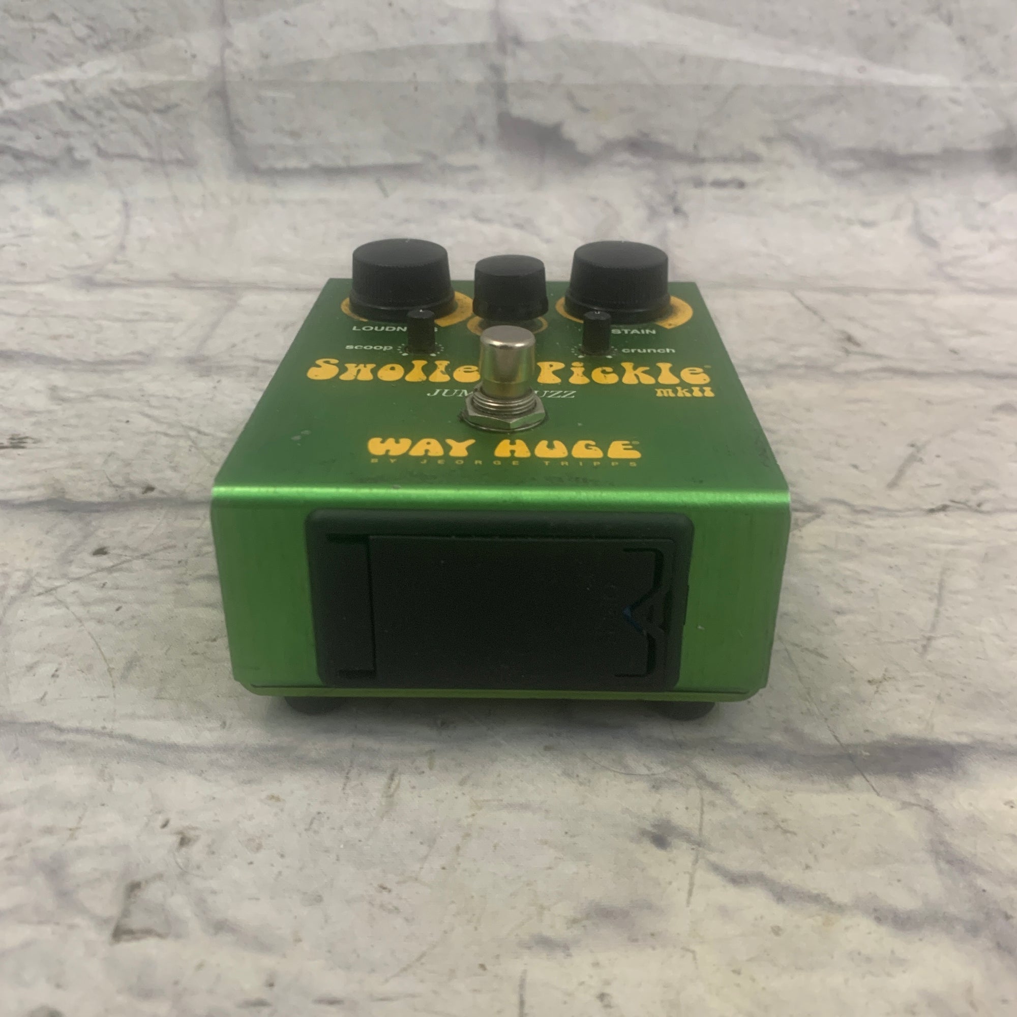 Way Huge Electronics Swollen Pickle Fuzz Pedal