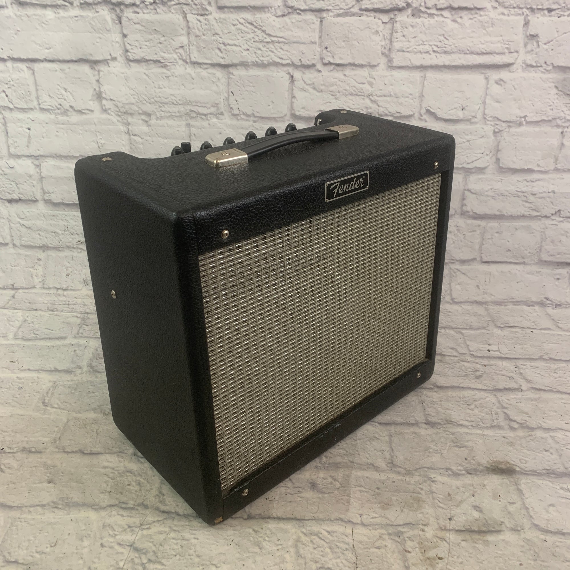 Fender Blues Junior Tube Amp 1x15 Guitar Combo Amp Evolution Music