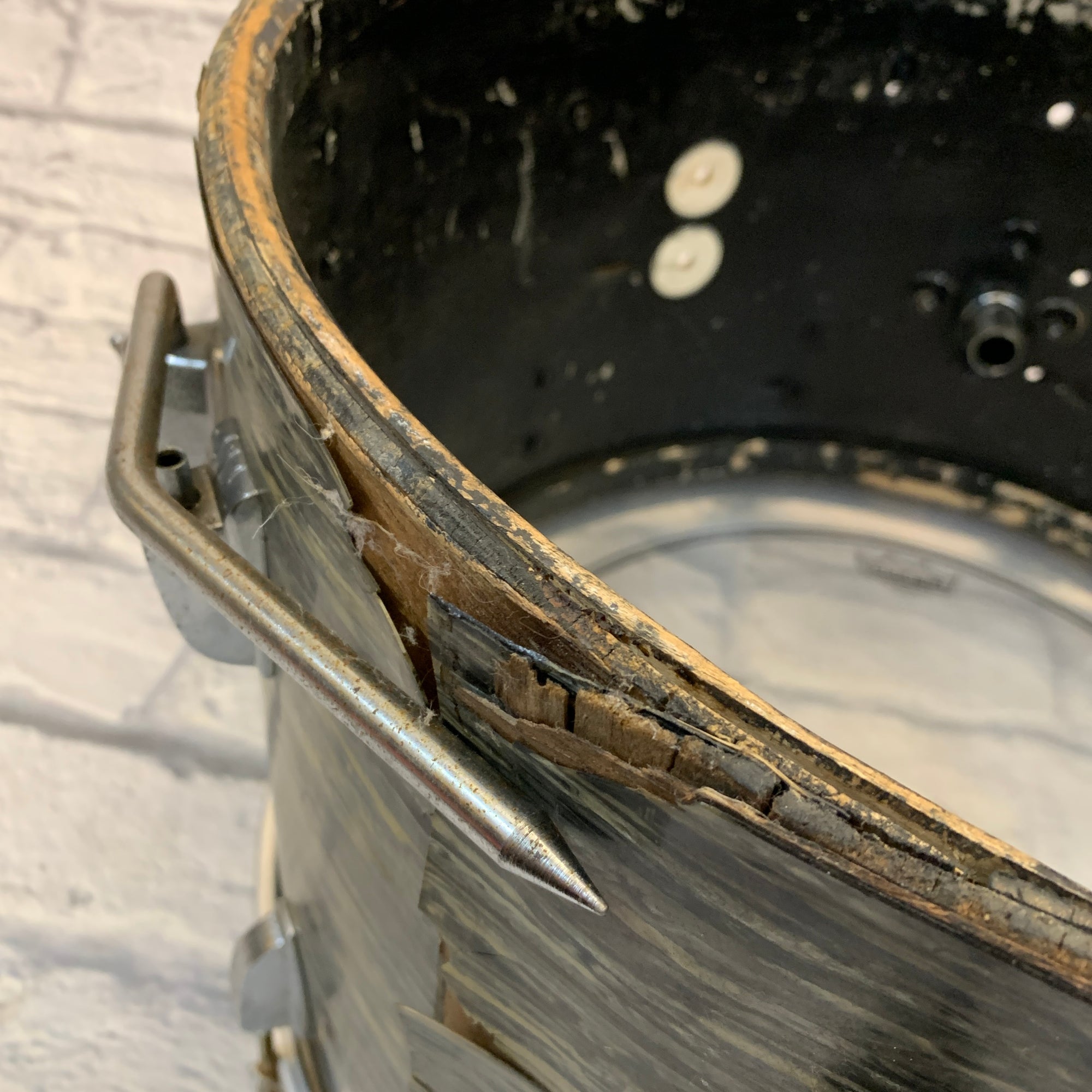 1960s Ludwig 22" Bass Drum w/ Tom Mount Black Oyster Pearl