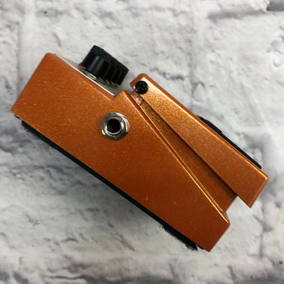 Boss DA2 Adaptive Distortion Pedal