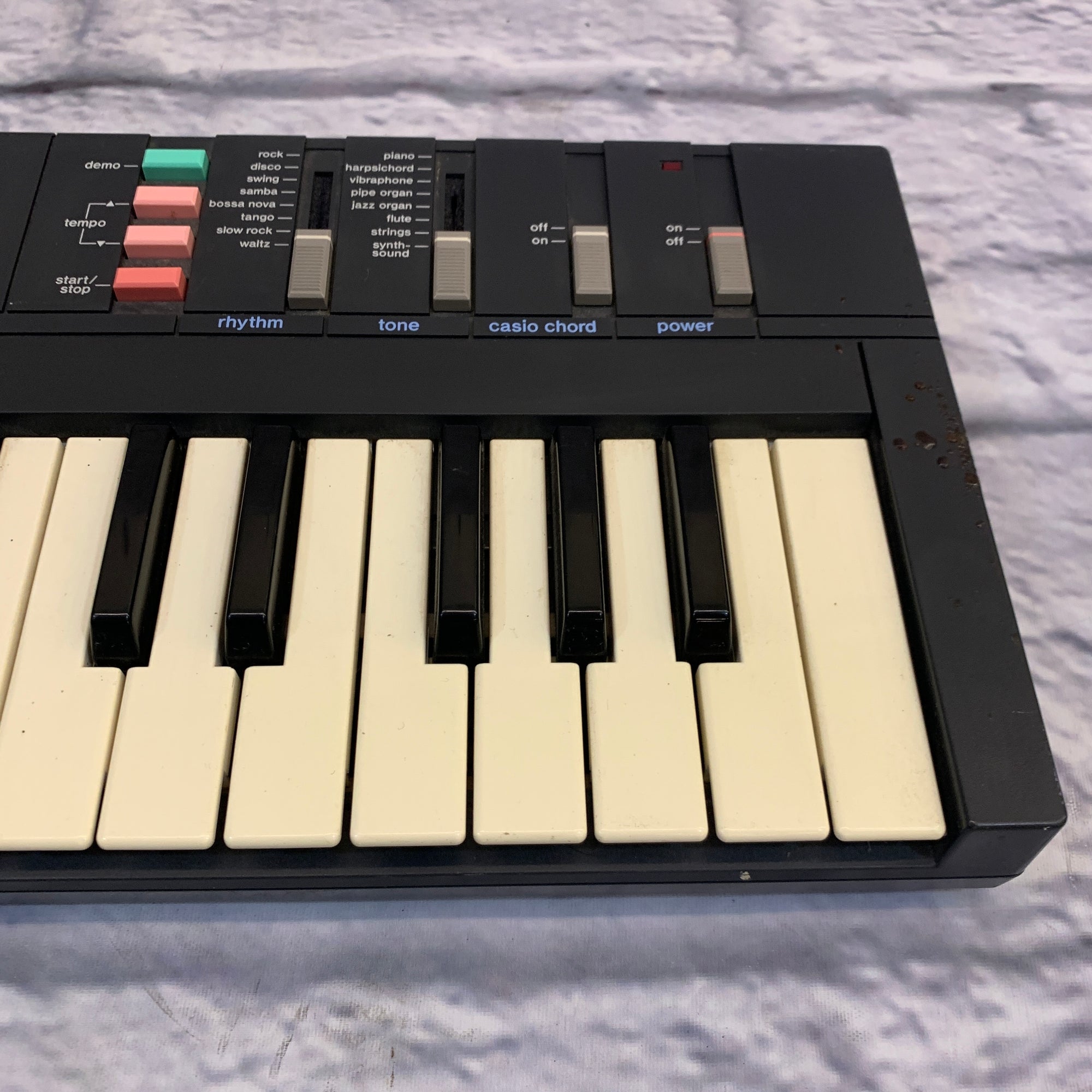 Casio pt 100 sale