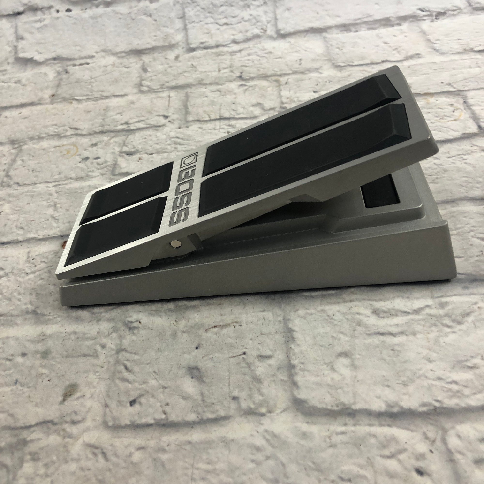 Boss FV500L Volume Pedal