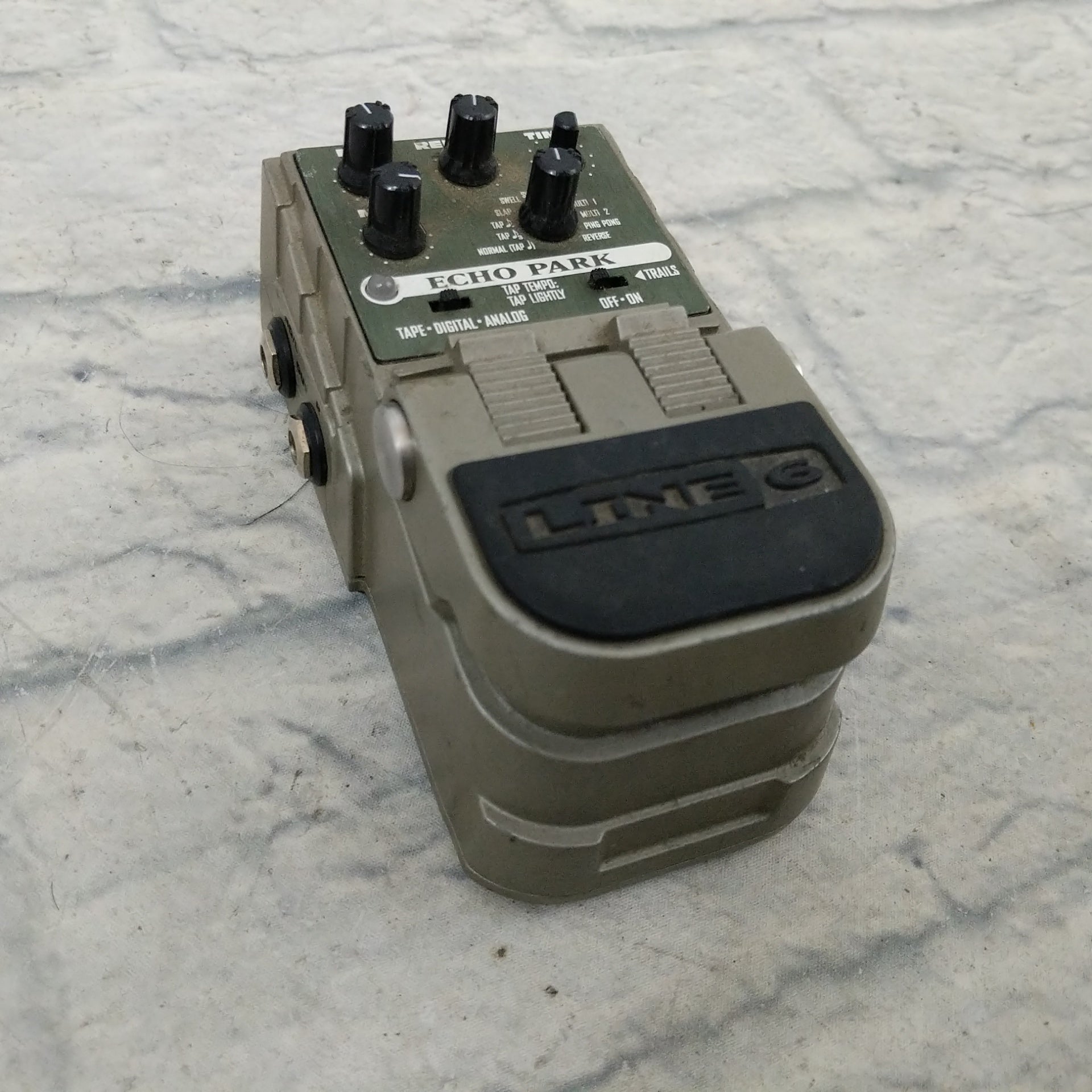 ping pong delay pedal Line 6 Echo Park Delay Pedal