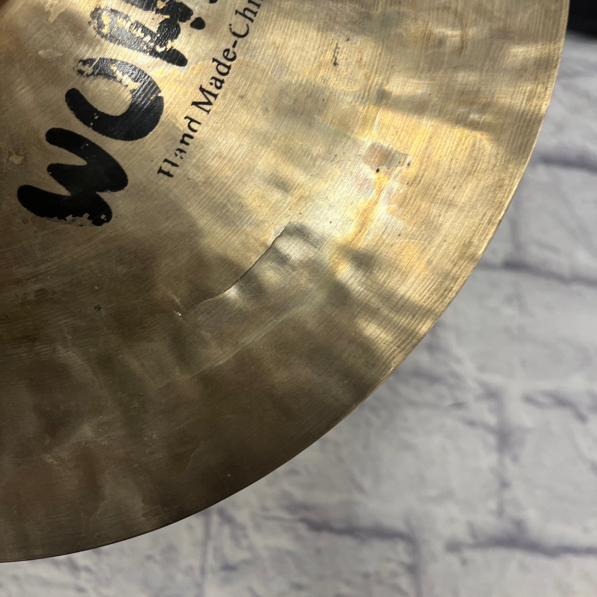 Wuhan china 12" Cymbal CRACKED