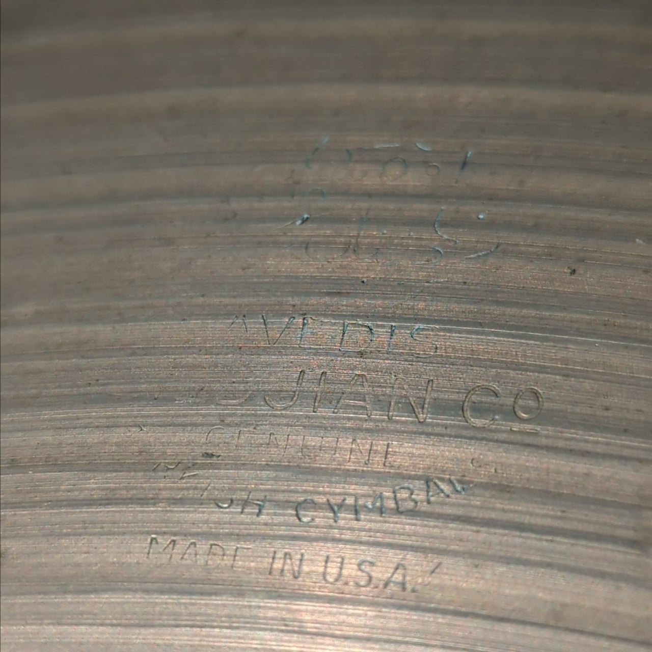 Vintage Zildjian Avedis 22" Ride Cymbal - 2700g
