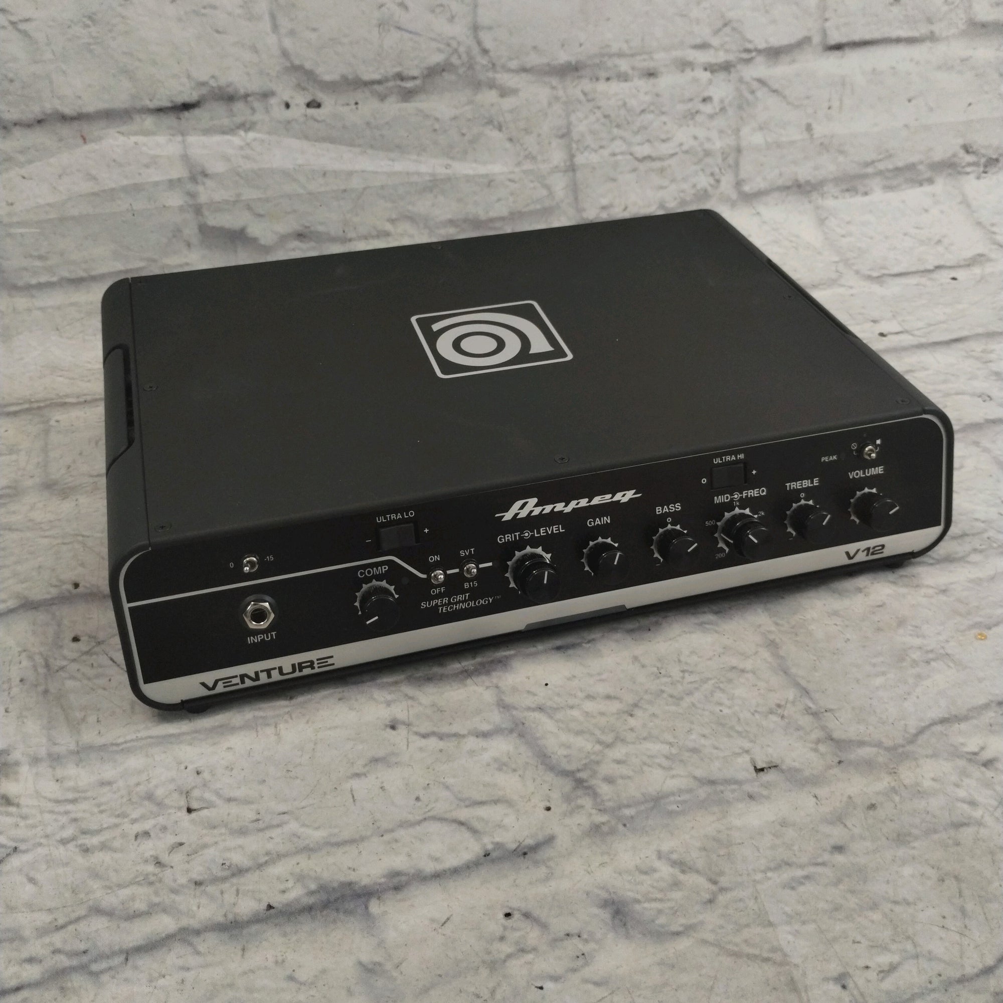 Ampeg Venture v12 Bass Head