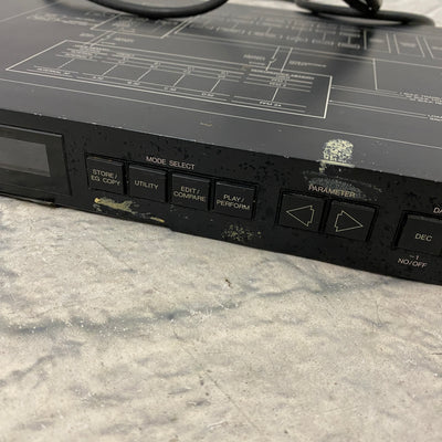 Yamaha TX81Z FM Tone Generator Synthesizer 80's Rack FM Sound Module