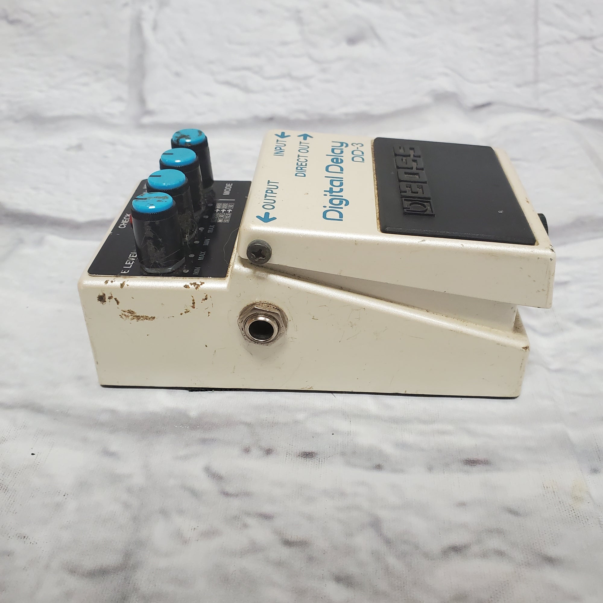 Boss DD-3 Delay Pedal