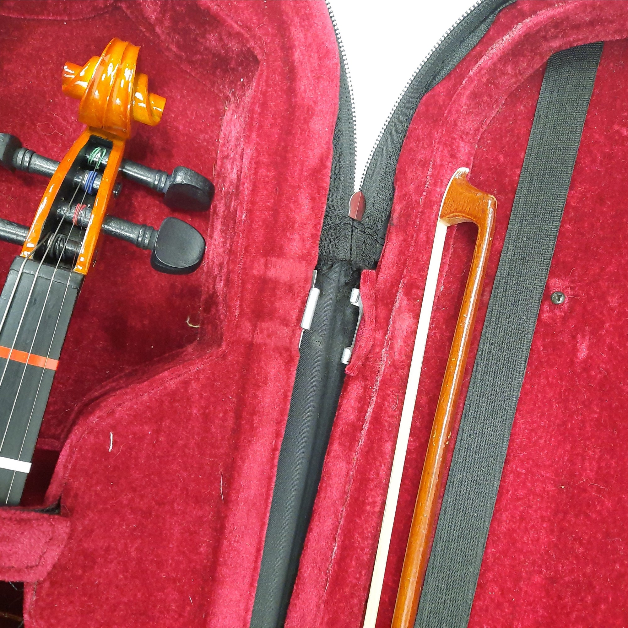 R.A. Reich Model 101 3/4 Violin Outfit