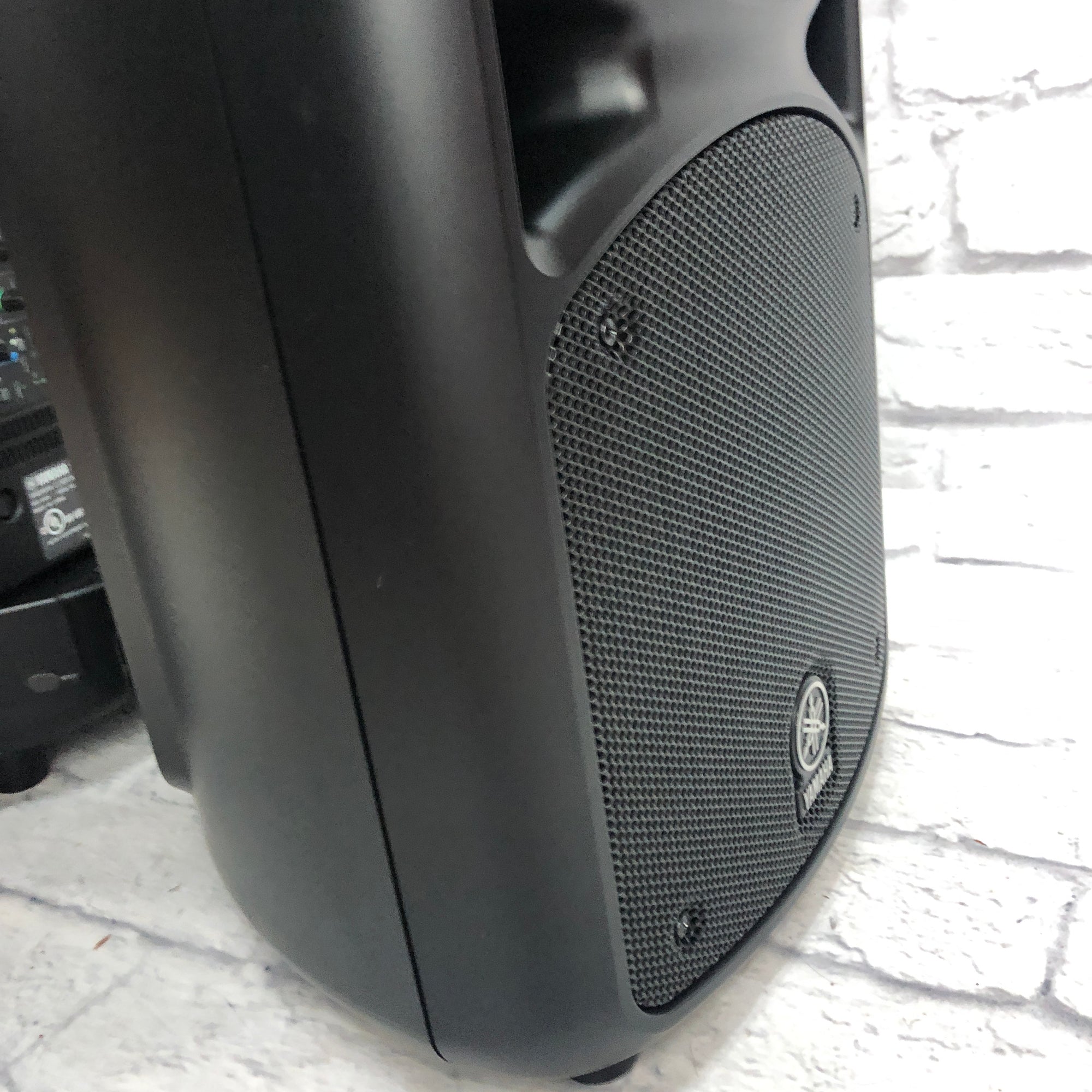Yamaha StagePas 600S Portable PA System