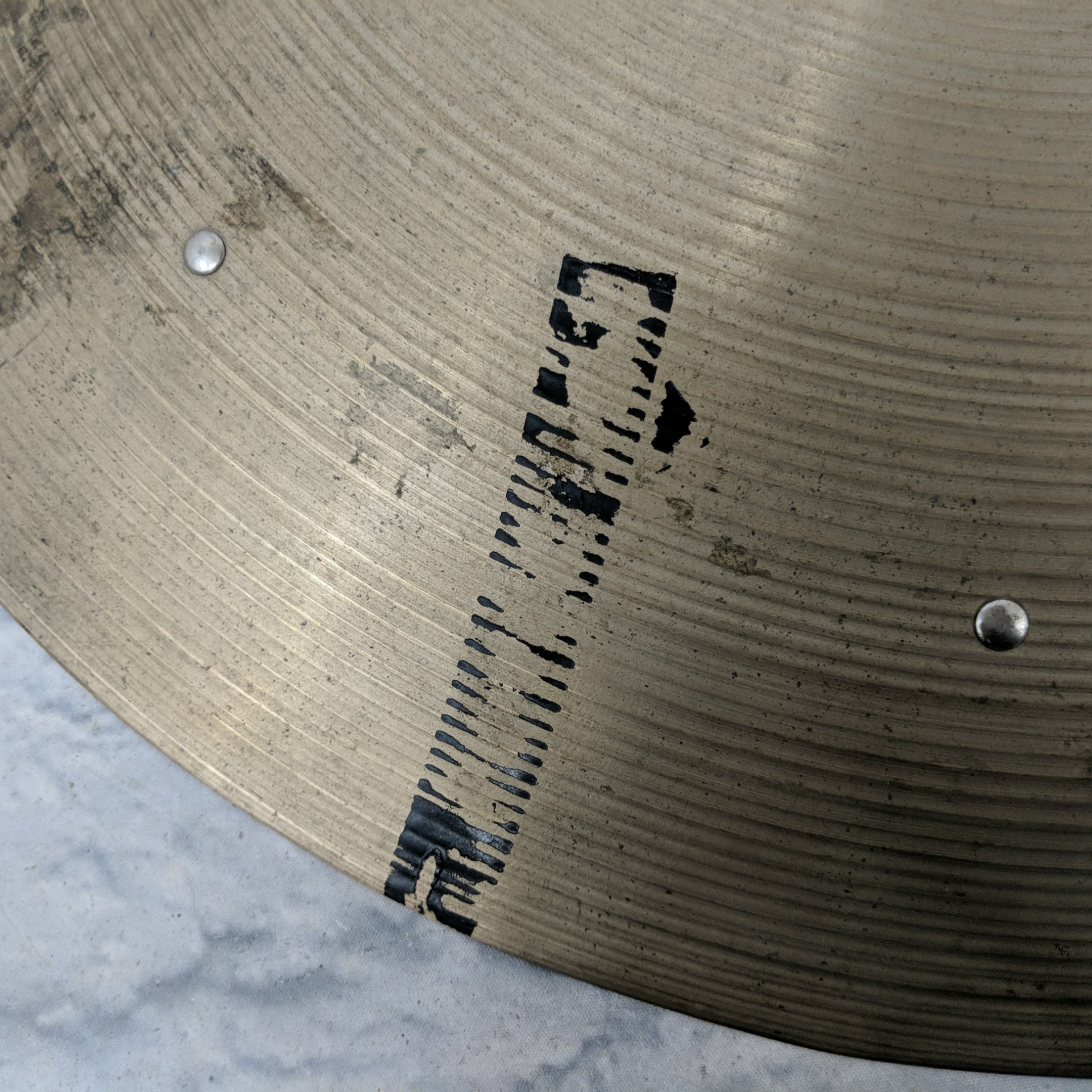 Vintage Kashian / Ufip 22" Thin Ride Cymbal Made in Italy with Rivets