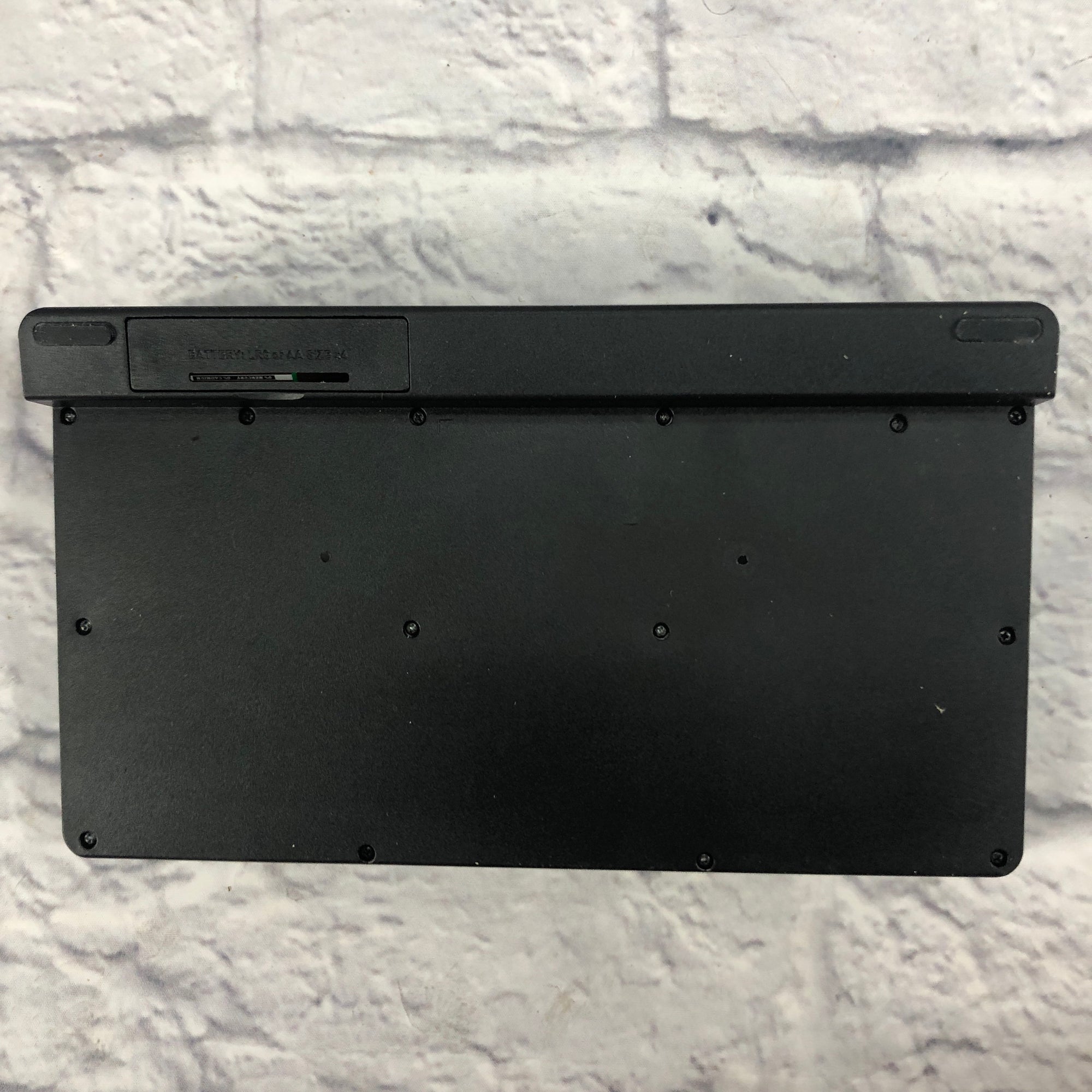 IK Multimedia Uno Analog Synthesizer