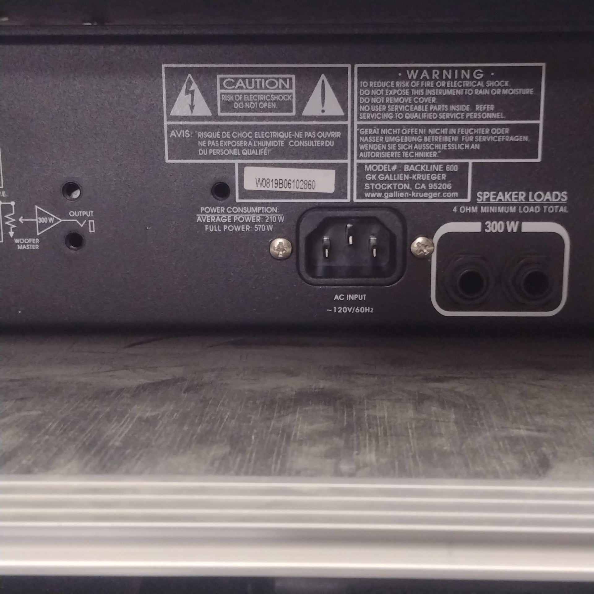 Gallien-Krueger Backline 600 Bass Head w/ Roadrunner Case