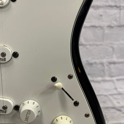 Vintage (Brand) V6 Icon Distressed Strat Electric Guitar