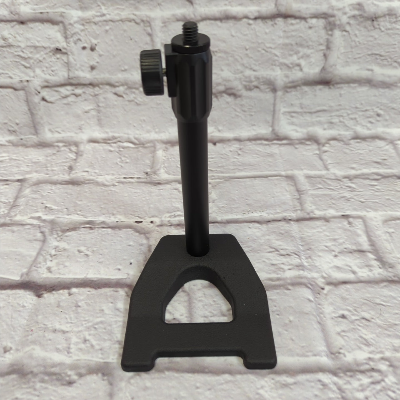 Unknown Weighted Straight Mic Stand