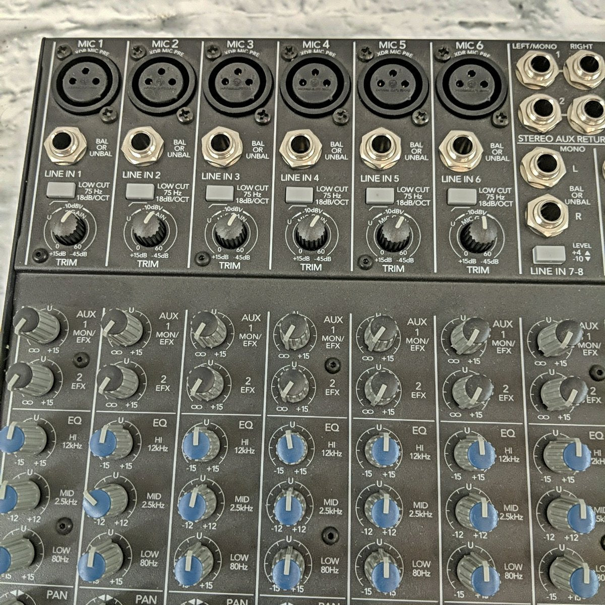 Mackie 1402-VLZPro 14-Channel Mixer