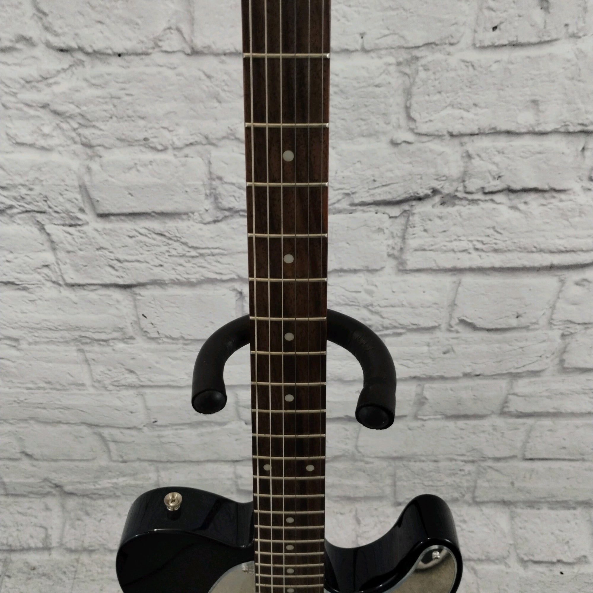 Squier Black Telecaster Standard W/Matching Headstock Squier Black Telecaster Standard W/Matching Headstock