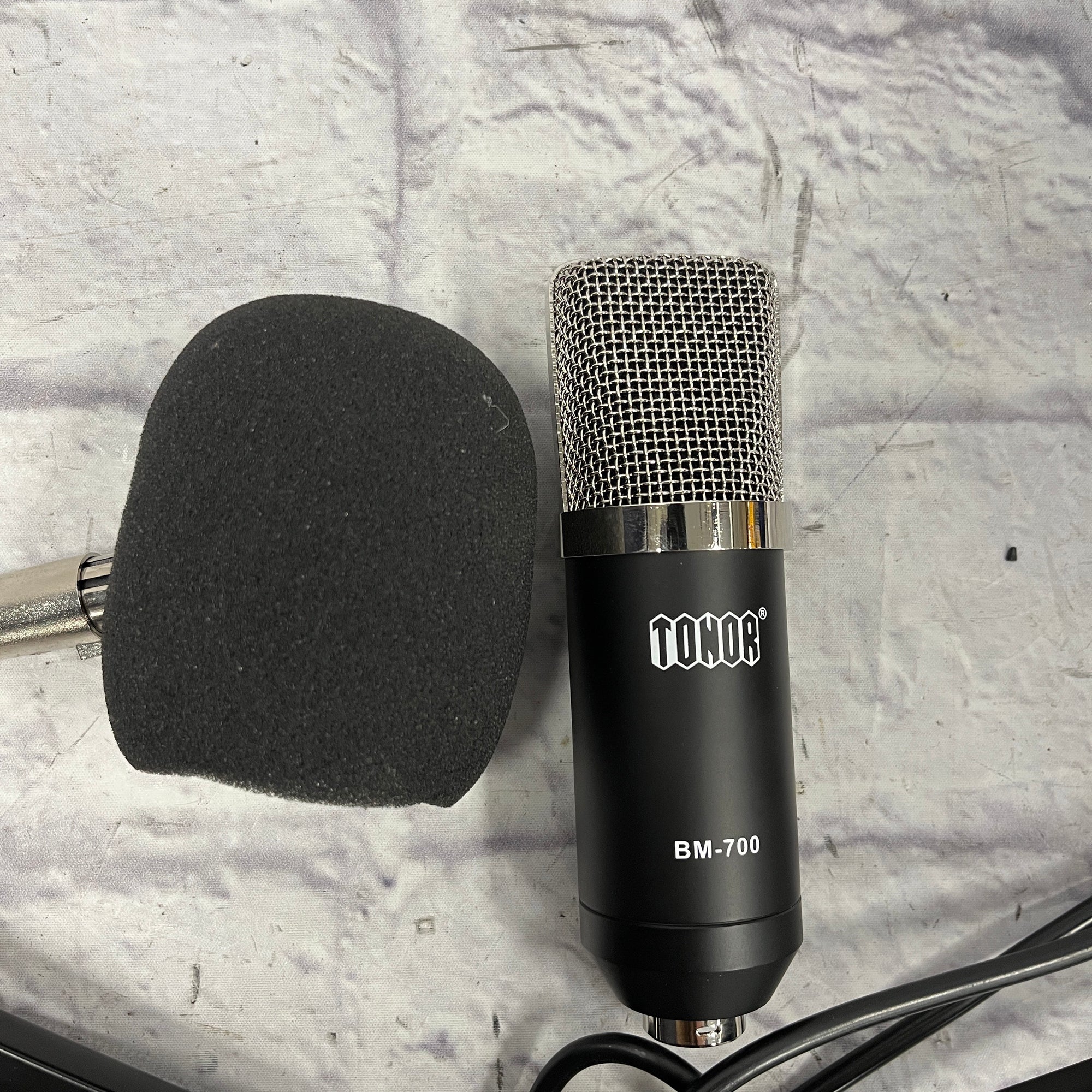 Tonor BM-700 Condenser Mic with Shockmount and Arm