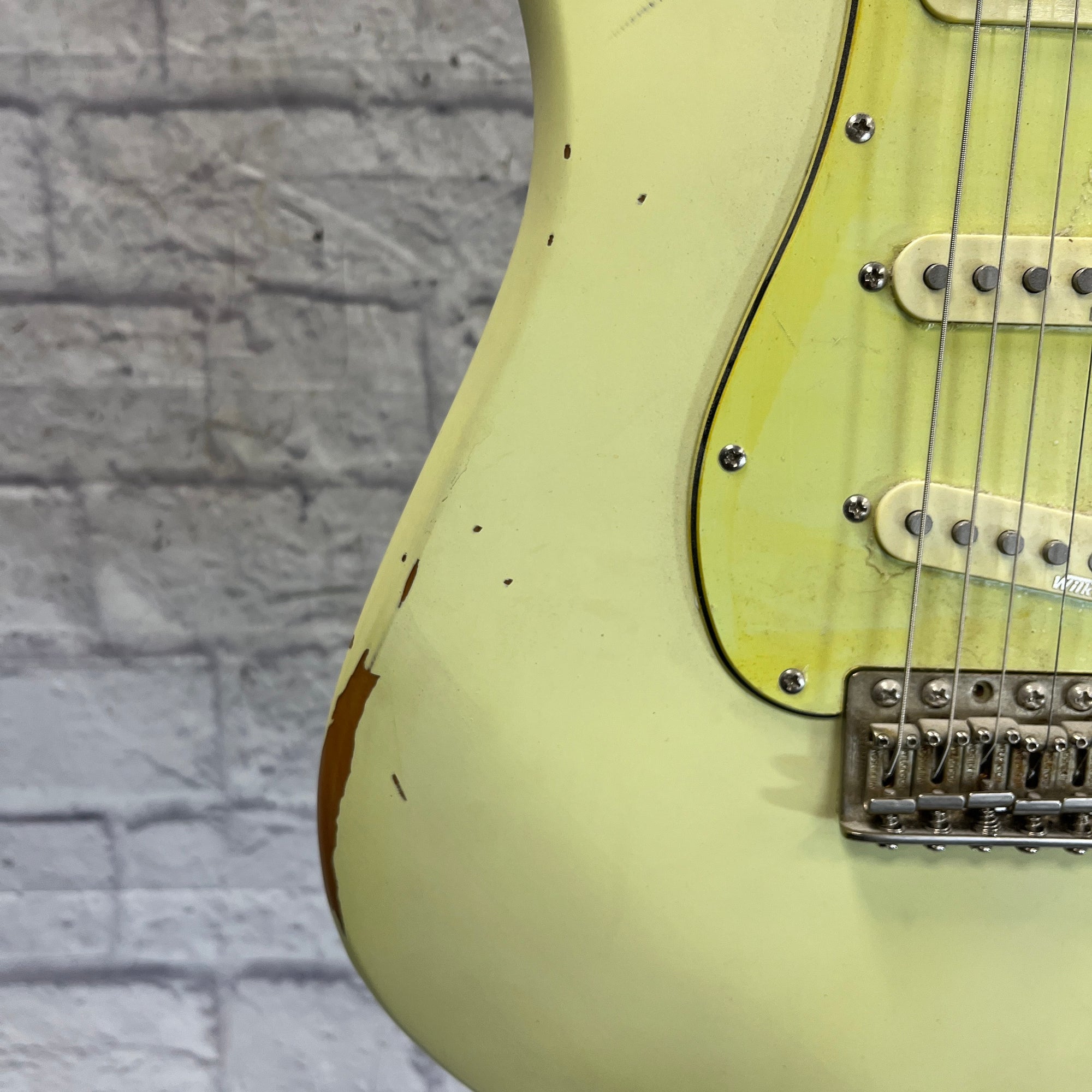 Vintage (Brand) V6MRTBG Distressed Finish Thomas Blug Strat