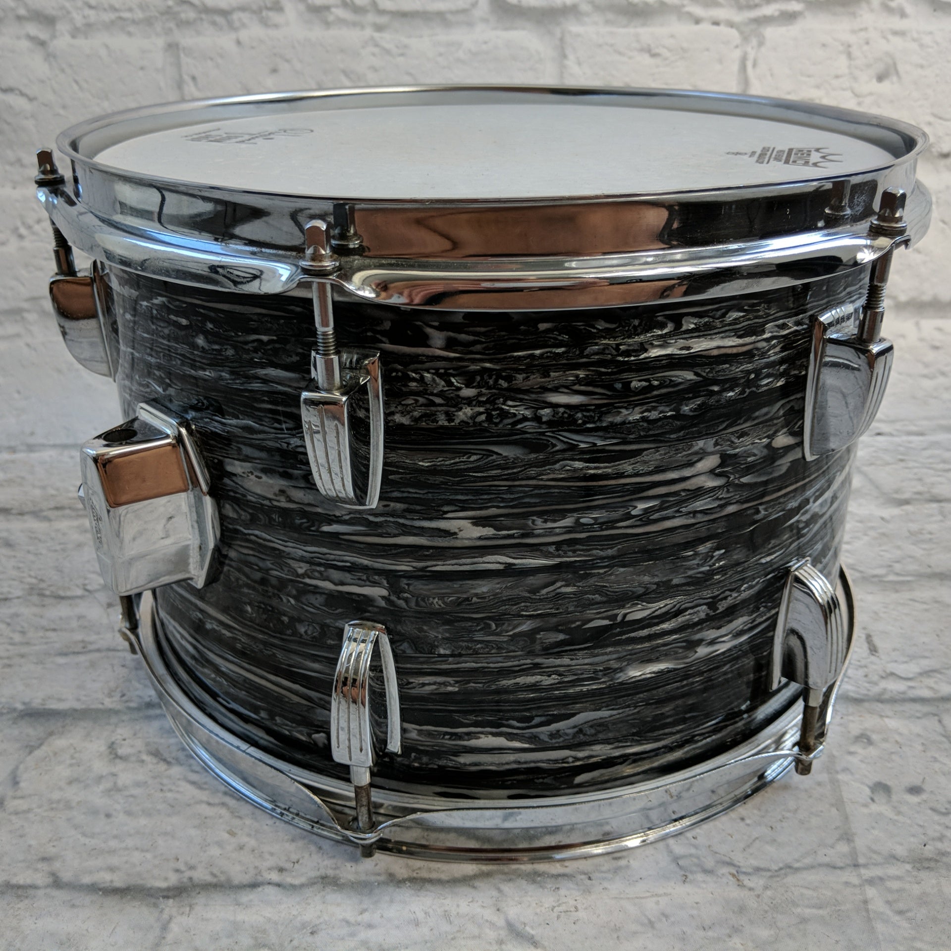** Vintage Ludwig Maple 8x12 Tom Black Oyster Pearl