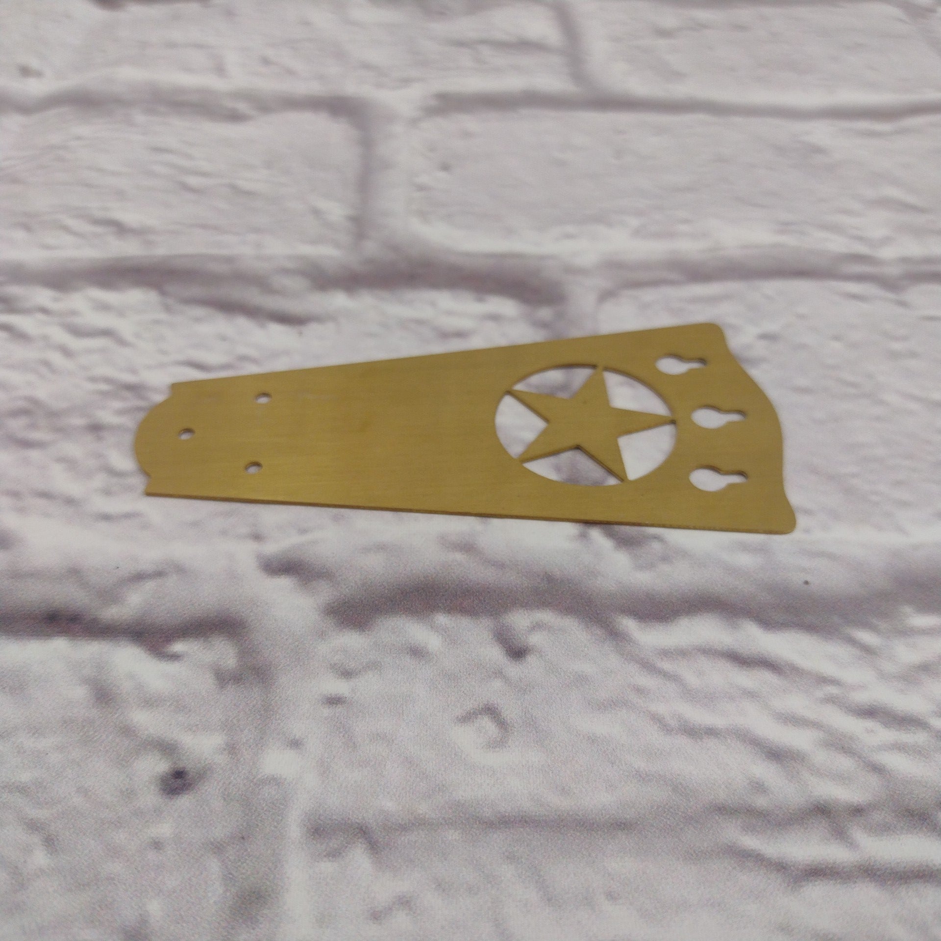 CB Gitty Cigar Box Guitar Brass Tailpiece