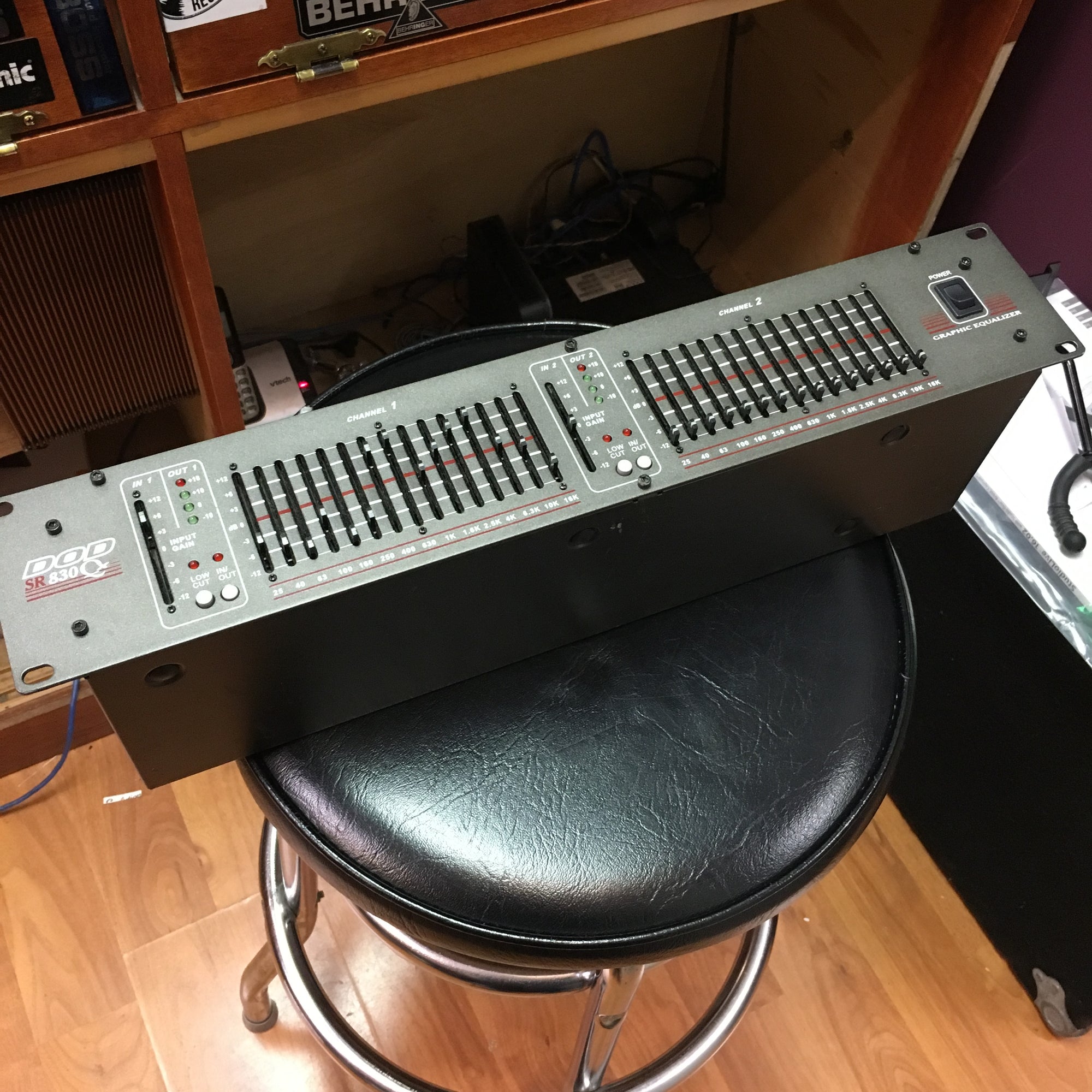 DOD SR830QX Rack 15 Band Equalizer