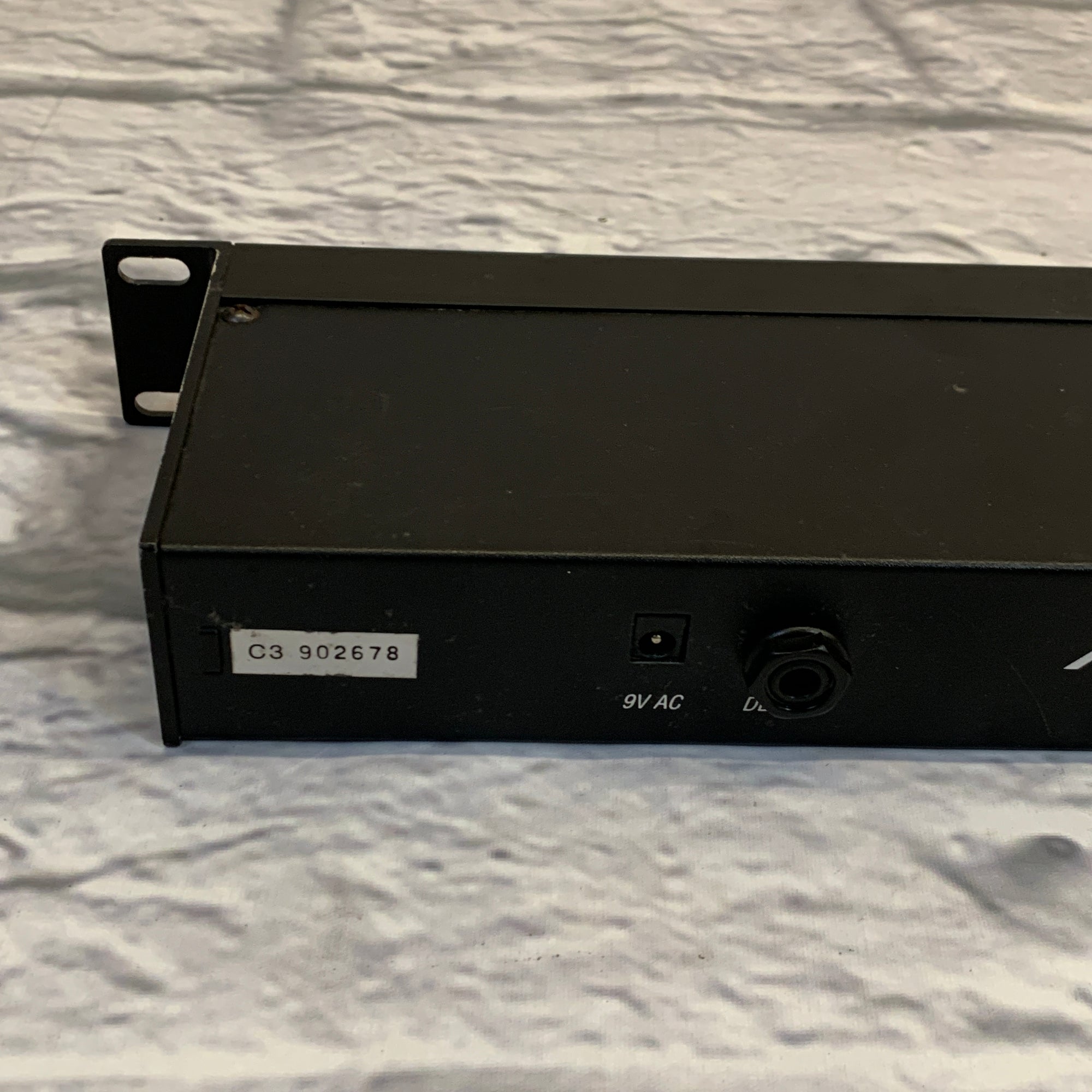 Alesis Microverb III - Evolution Music