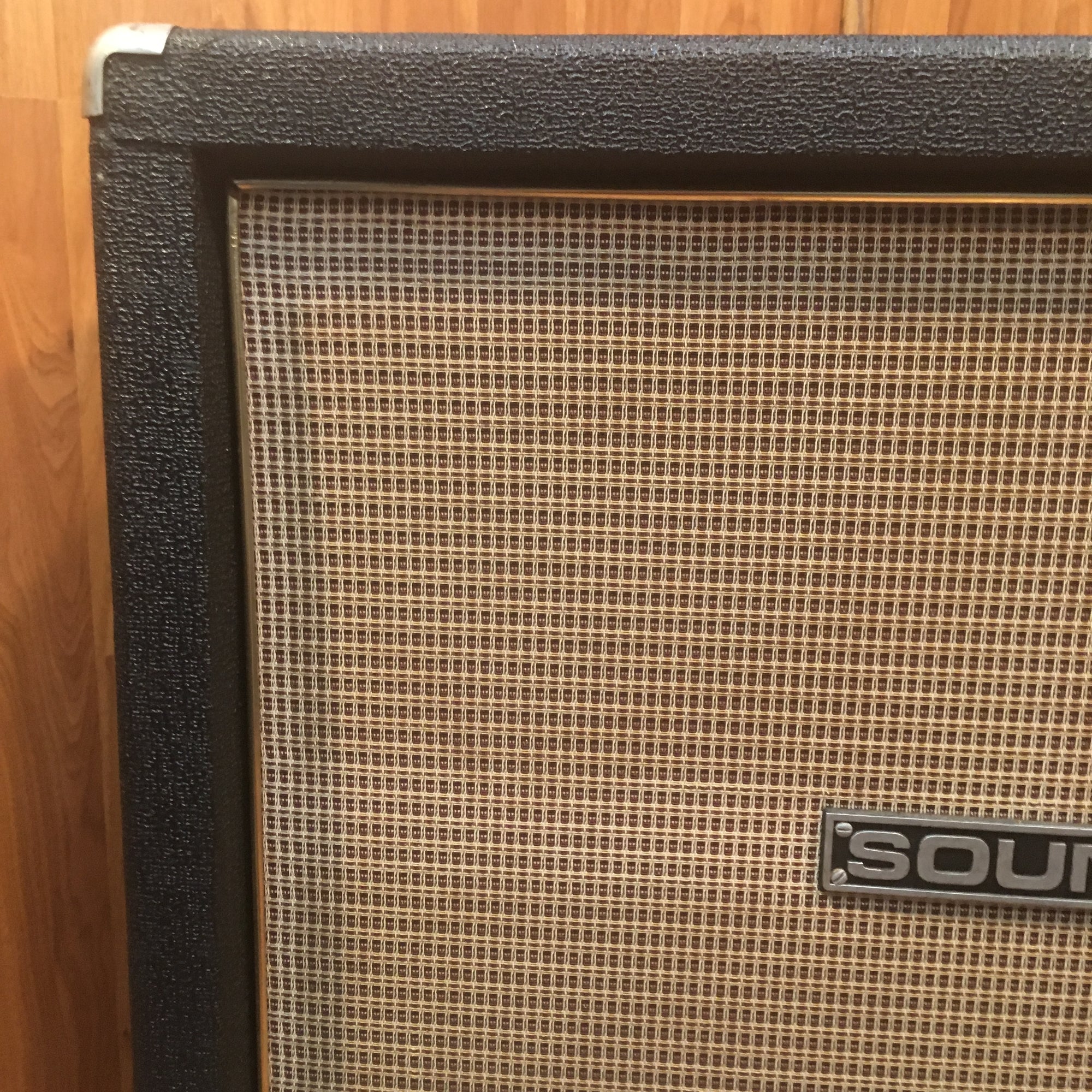 Vintage 1970's Sound City B115e Bass Cab W/ Orig Speakers