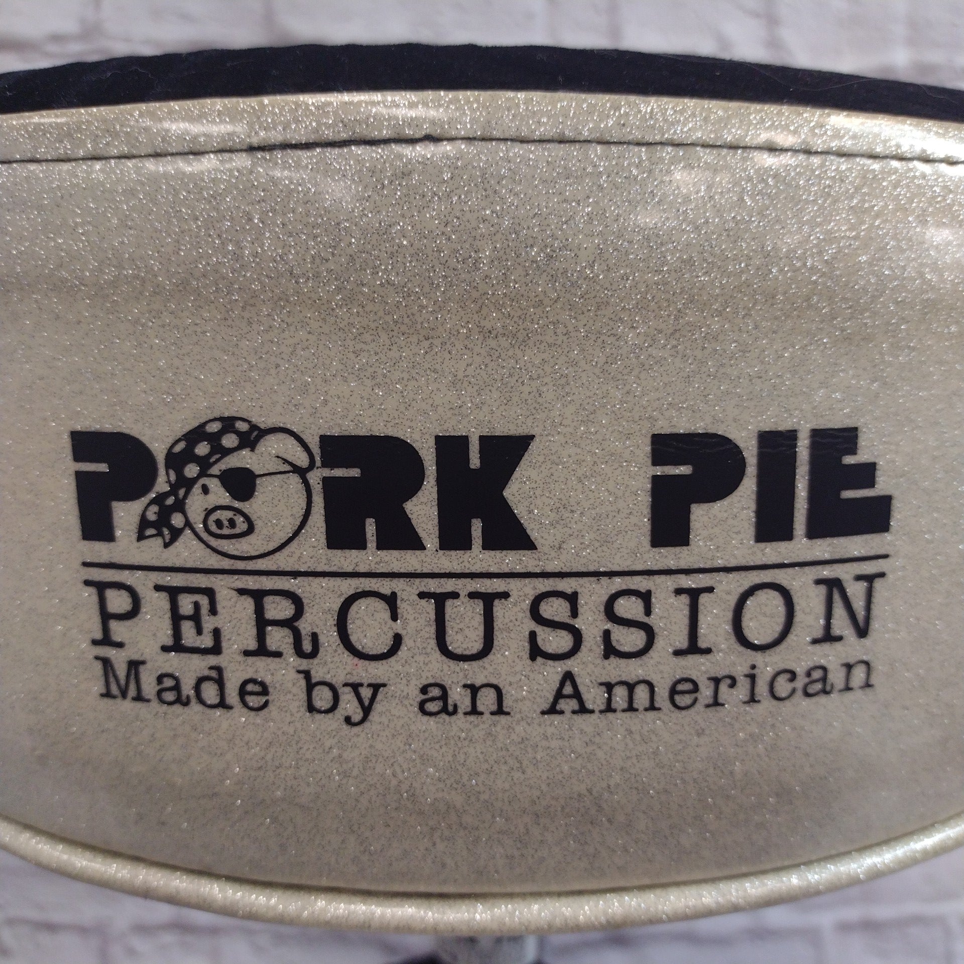 Pork Pie White Sparkle w/ Black Seat Drum Throne