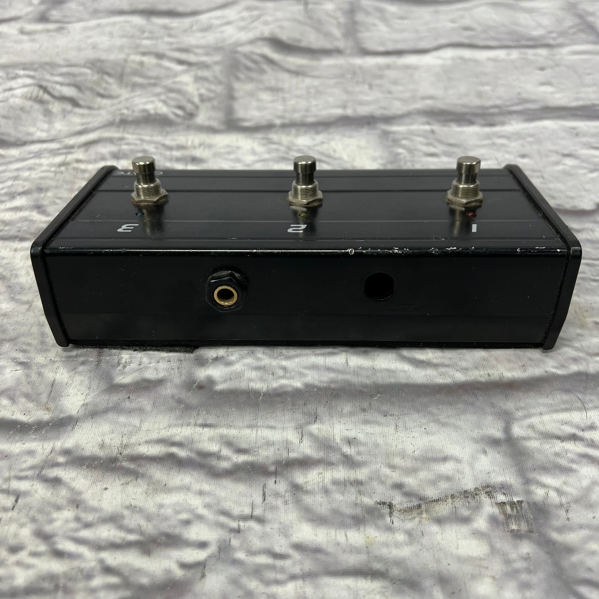 Crate 3 switch amp controller pedal