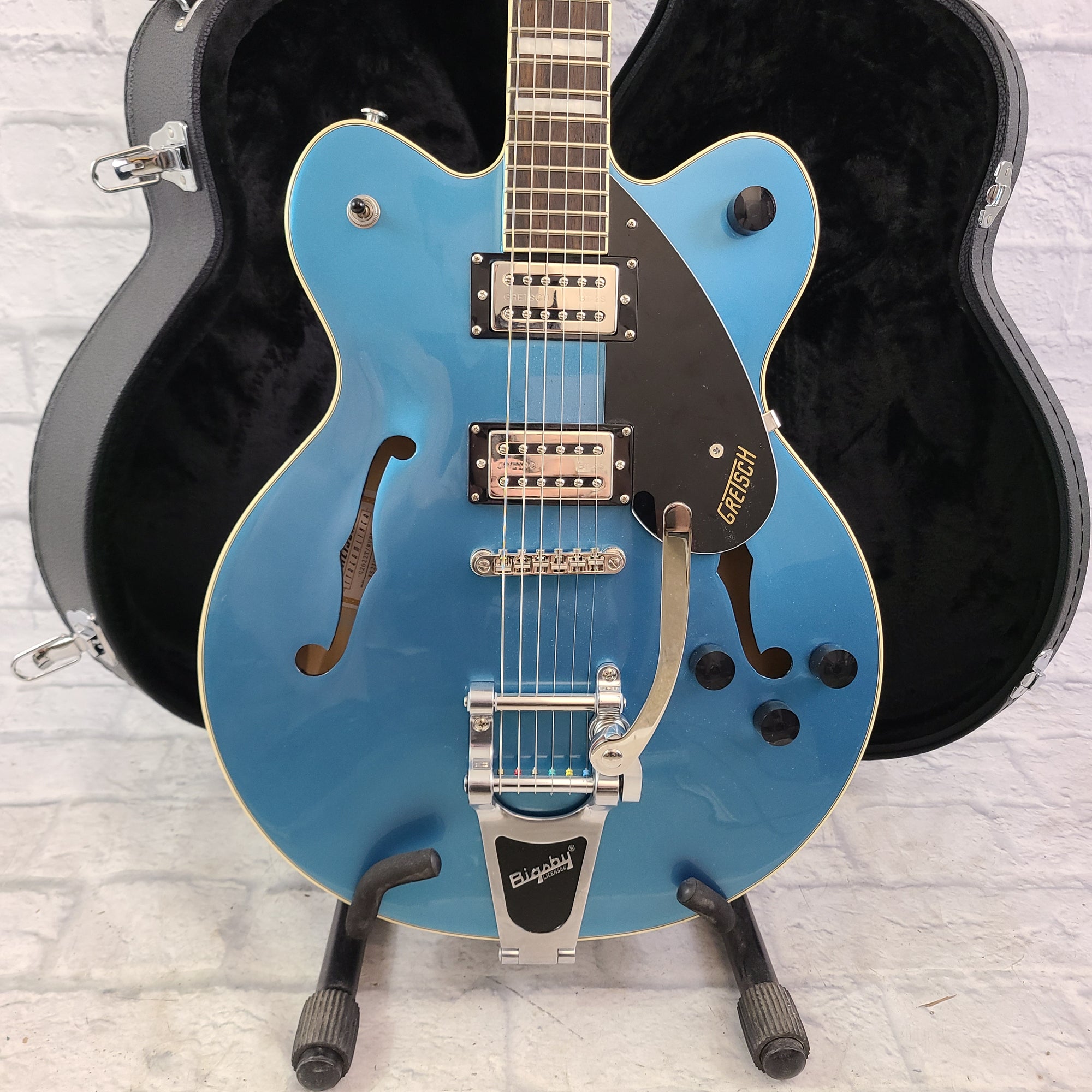Gretsch G2622T Streamliner Center Block with Bigsby, BT-2S Pickups w/ case