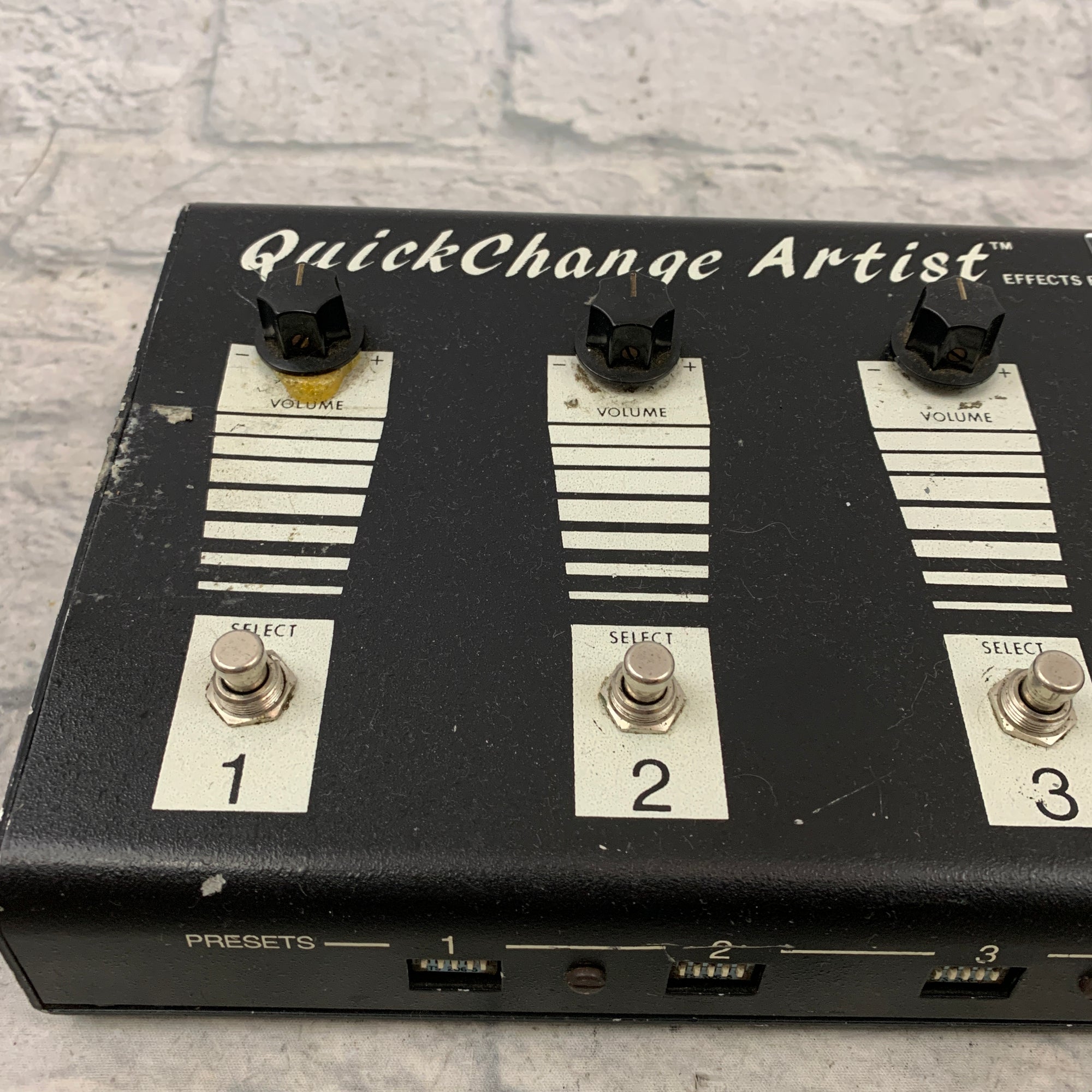 DW Labs QuickChange Artist Effects Box Controller