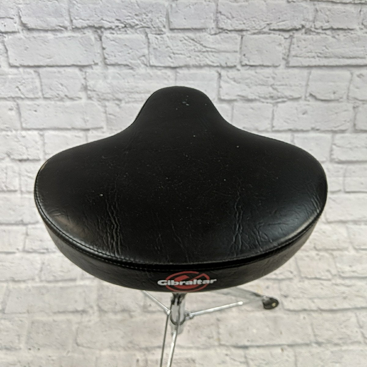 Gibraltar Saddle Drum Throne
