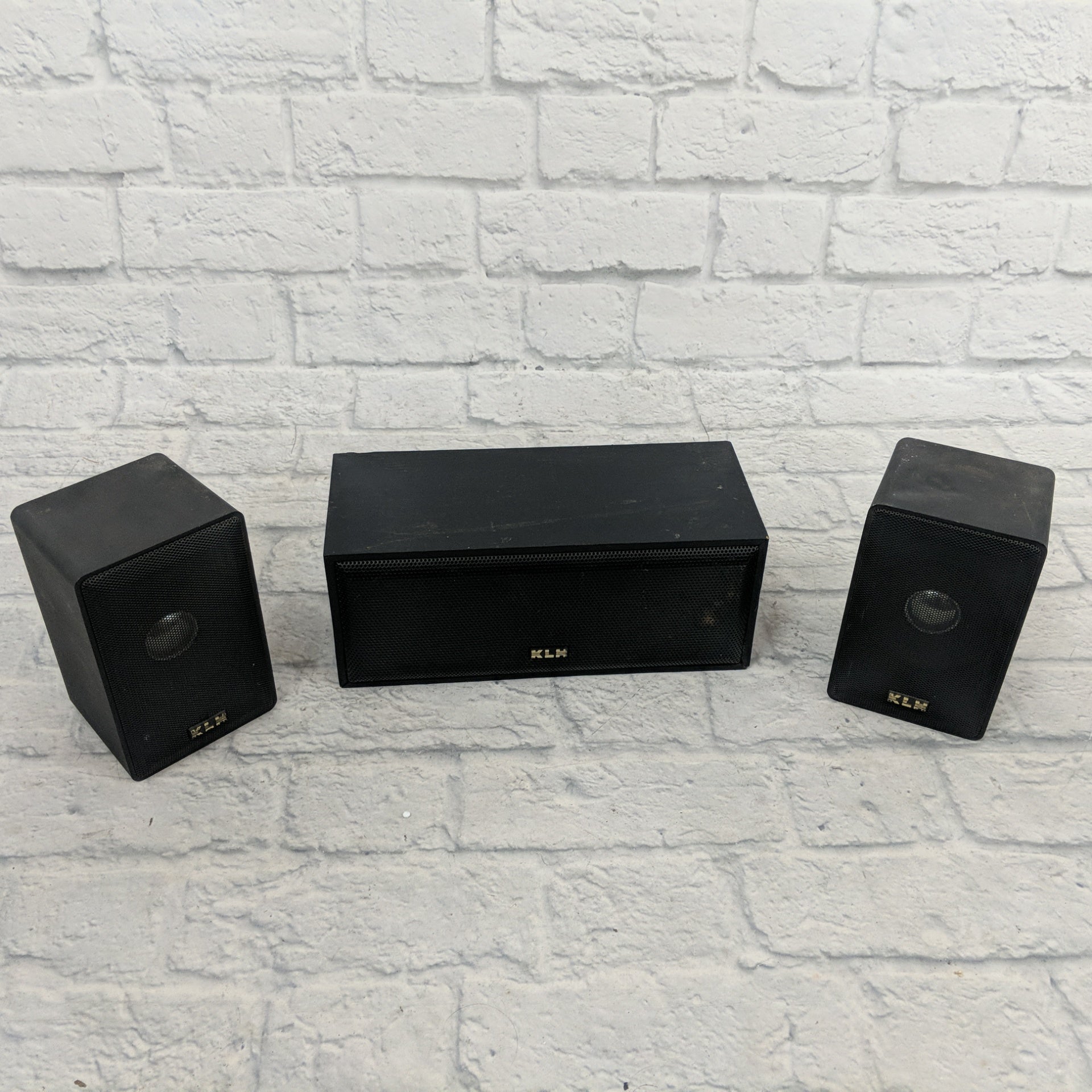 KLH Model 42 2 Speakers and 1 Center