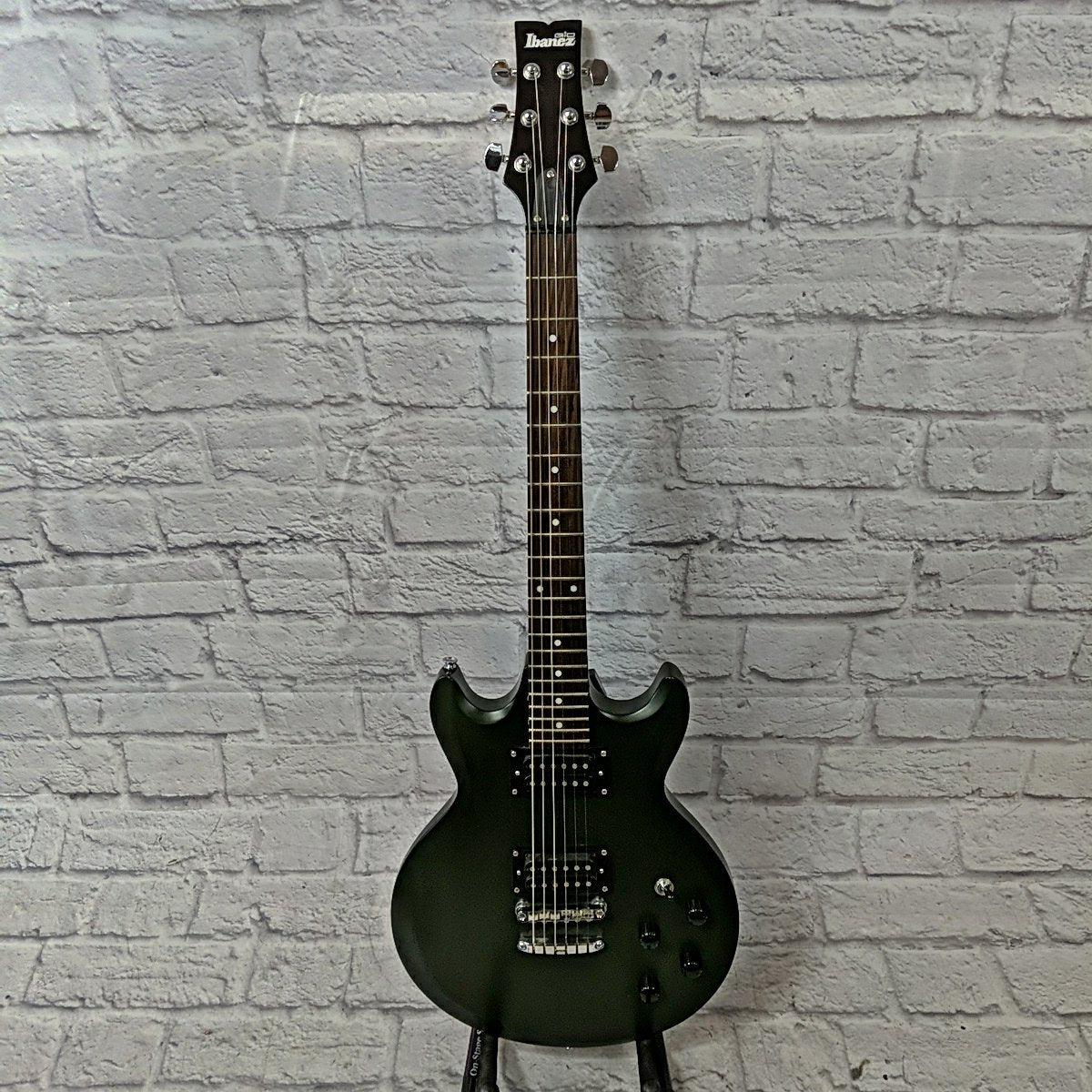 Ibanez Gio GAX Electric Guitar - Evolution Music